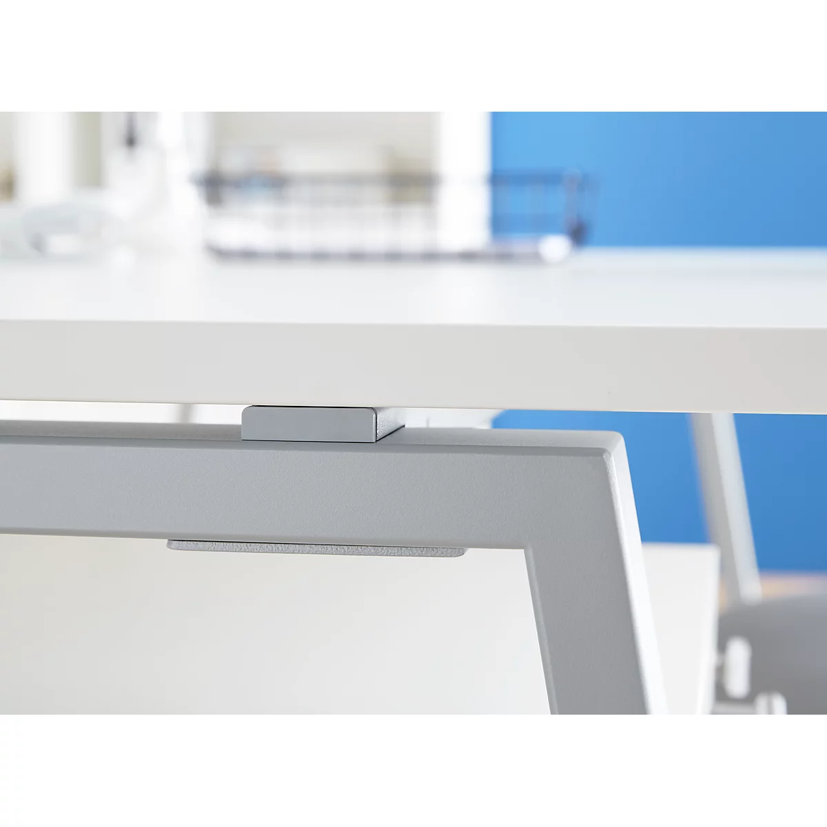 Schäfer Shop Select Bureau Start Off, pieds en A, rectangulaire, acier/bois, l. 1800 x P 800 x H 735 mm, blanc 