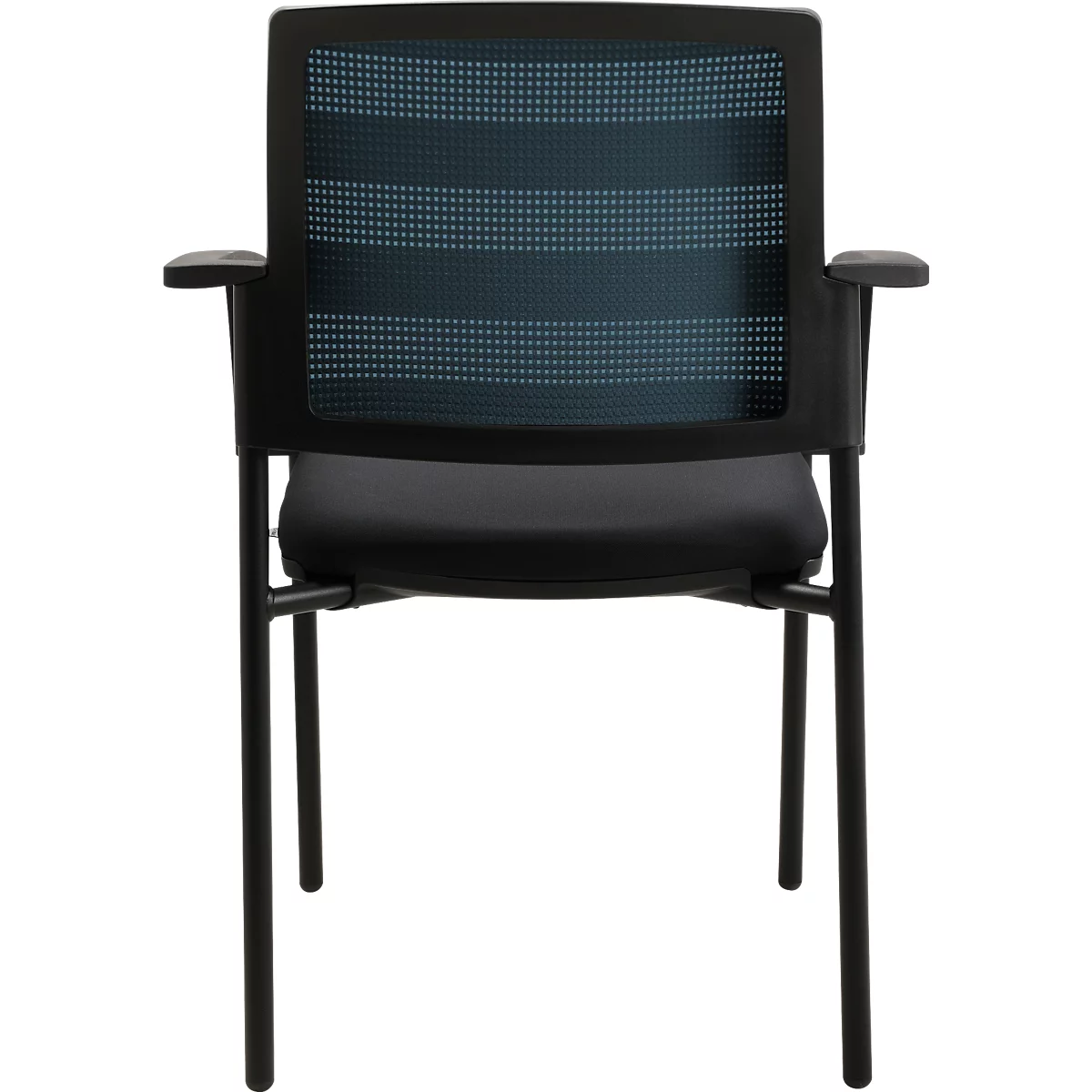 Chaise de bureau noire avec dossier en mesh et accoudoirs. Sur fond clair.