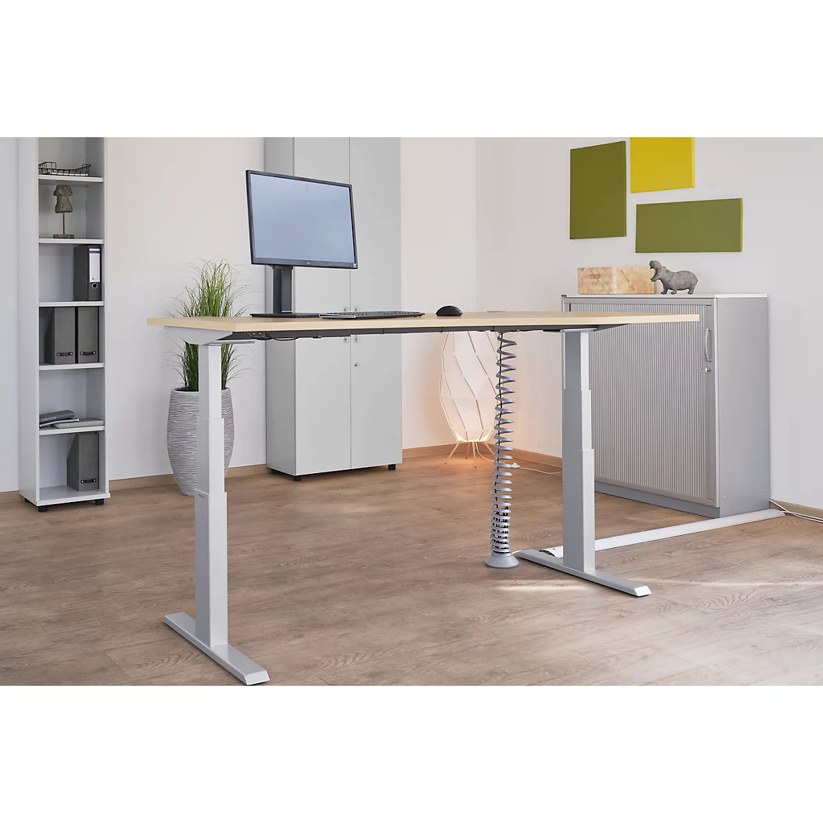 Schäfer Shop Select ERGO-T escritorio, regulable eléctricamente en altura, forma libre, lado derecho, pata en T, An 1800 x Al 640-1300 mm, decoración arce/aluminio blanco
