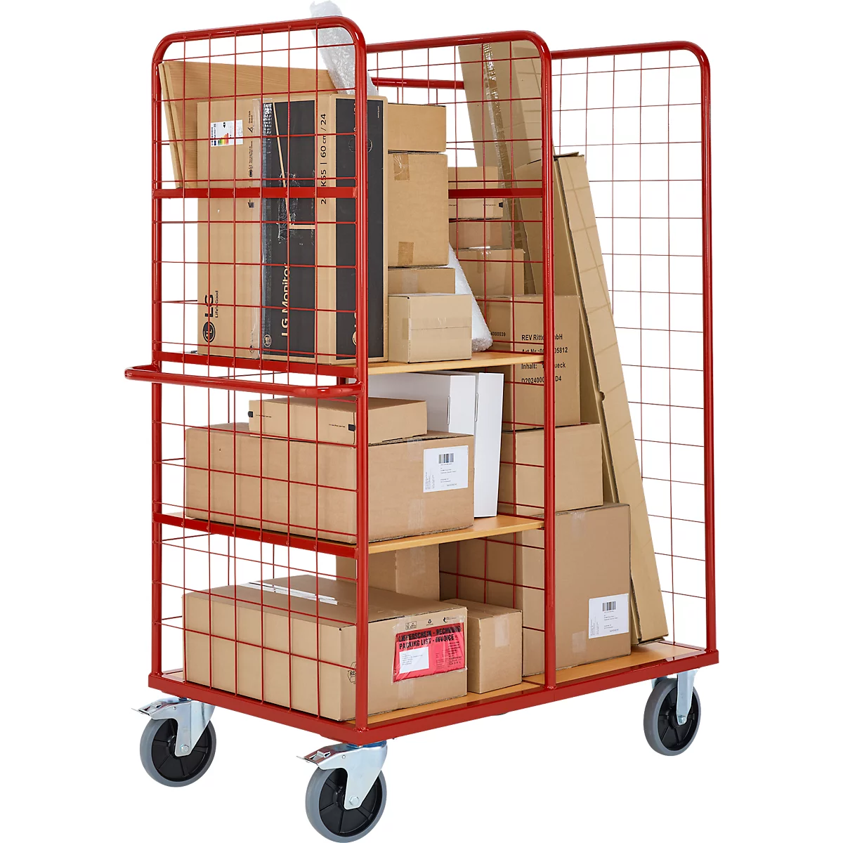Roter Rollwagen mit Waren. Gitter an den Seiten, gefüllt mit Kartons, Paketen und langen Gegenständen.