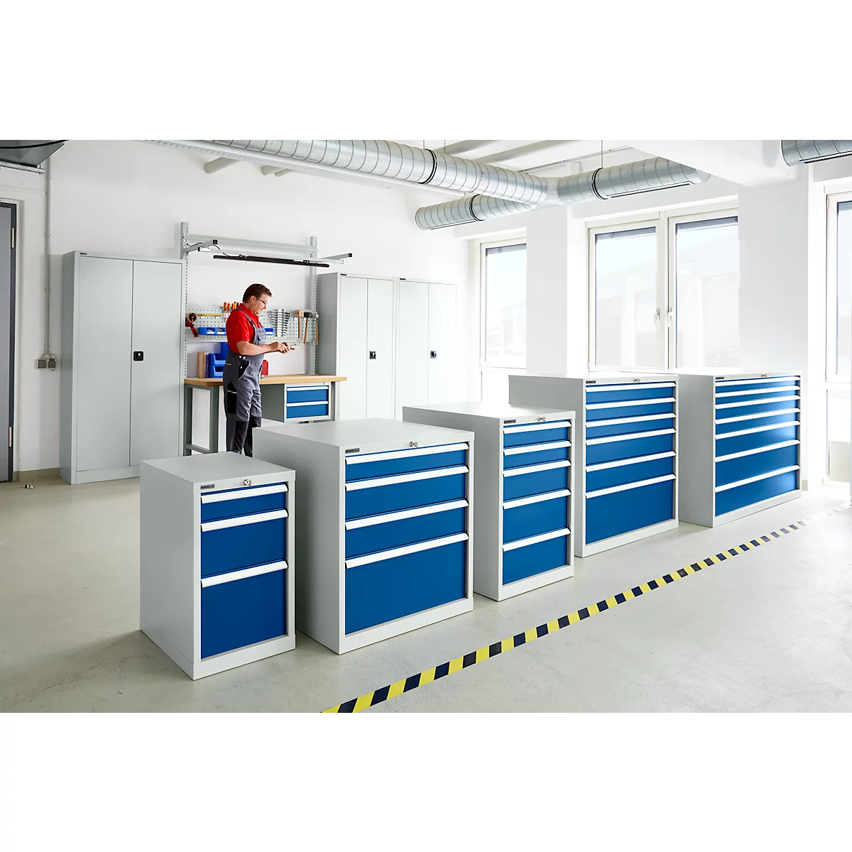 Schäfer Shop Select ladekast 18-27, 3 laden (H 50/100/150mm), tot 75 kg, B 411 x D 572 x H 400 mm, gentiaanblauw/lichtgrijs