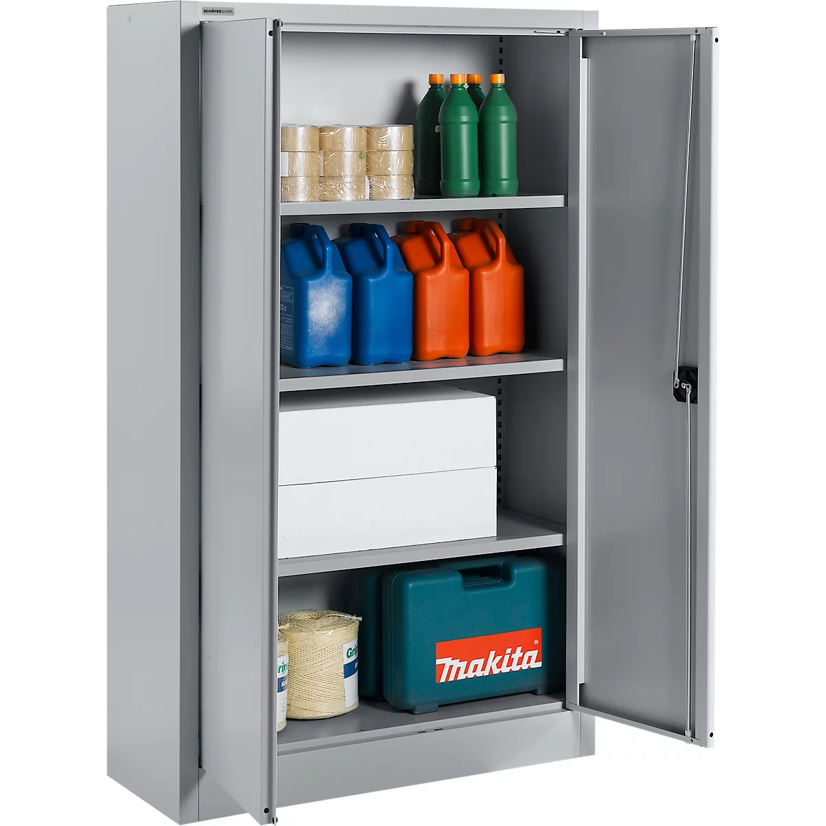 Grijze stalen kast, open met planken. Bevat tape, flessen, jerrycans, dozen en een gereedschapskist met het Makita-logo.