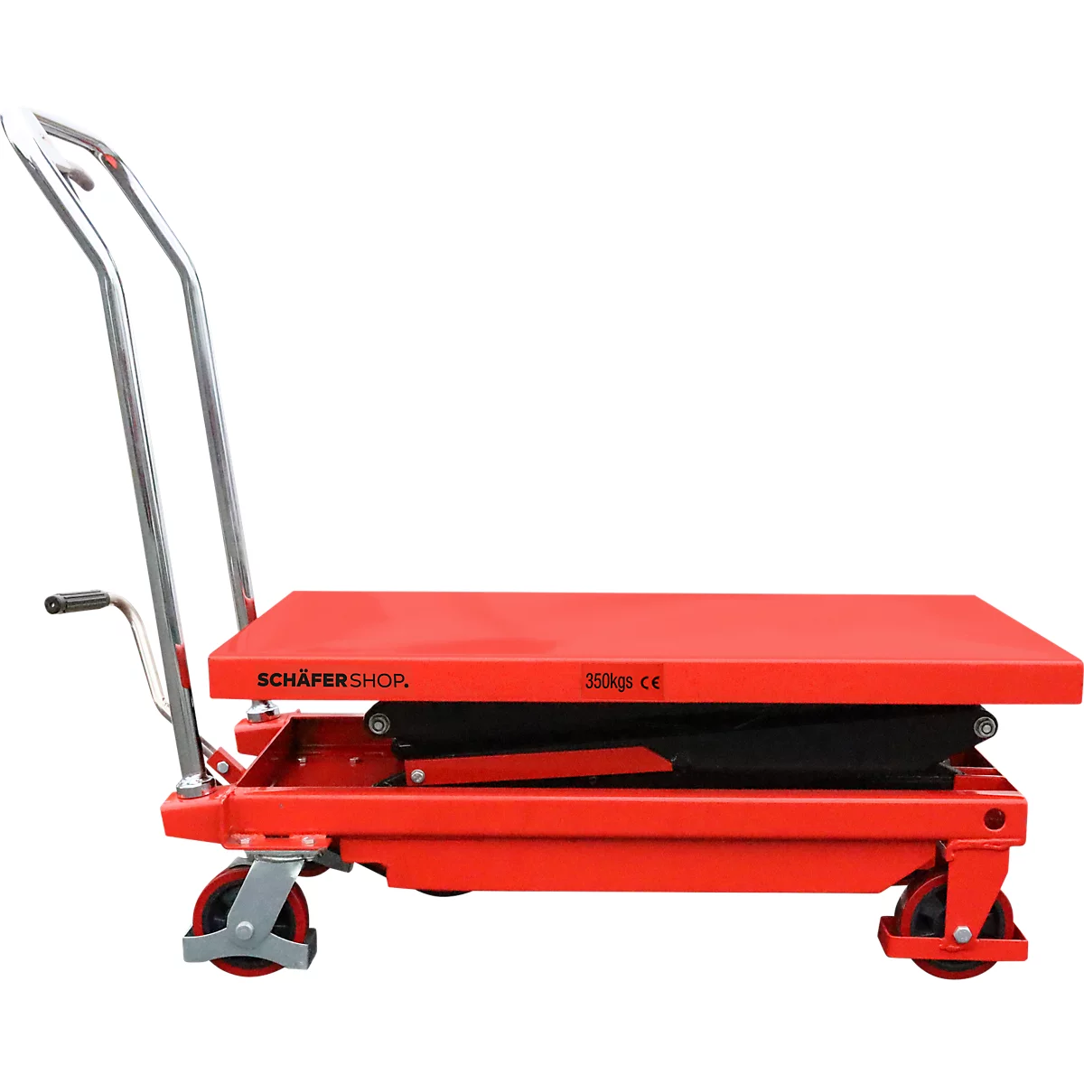 Roter Hubtischwagen von Schäfer Shop mit Scherenmechanik auf vier Rollen vor weißem Hintergrund.