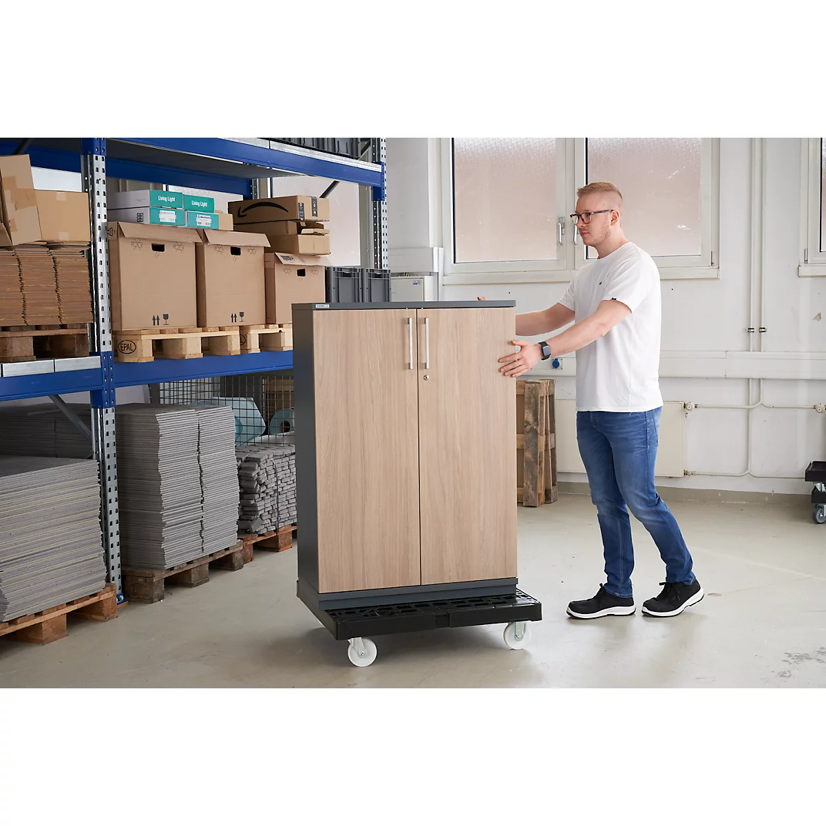 Schäfer Shop Select Rouleau de transport BASICline, jusqu'à 500 kg, sans barre de poussée, L 815 x l 724 x H 192 mm, PEHD recyclé, noir