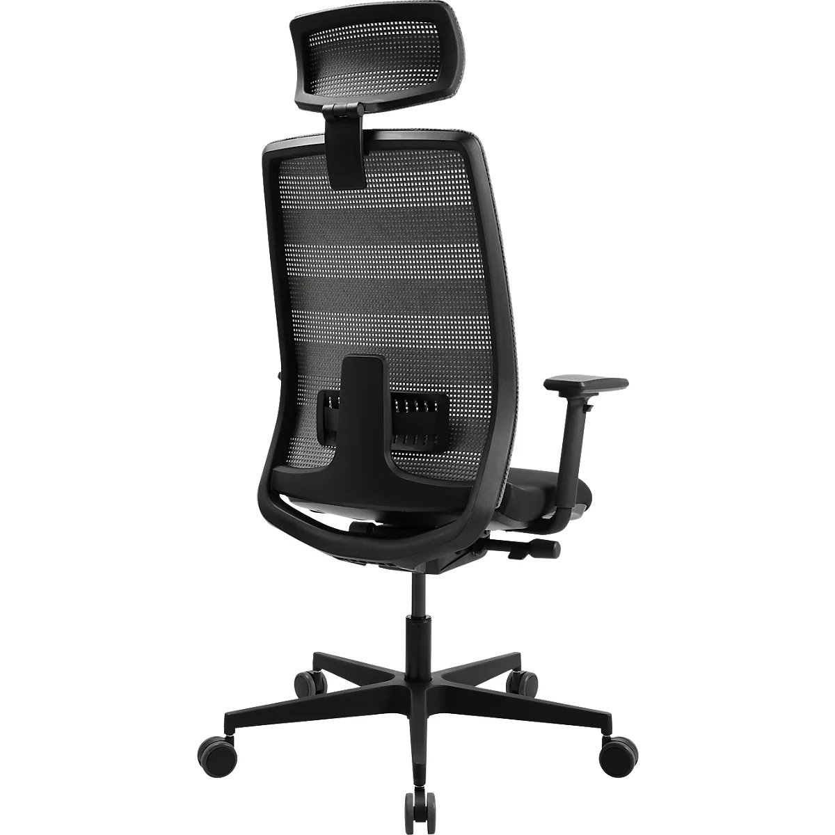 Schwarzer Bürostuhl von hinten, Netzlehne mit Kopfstütze, Armlehnen und Rollen.