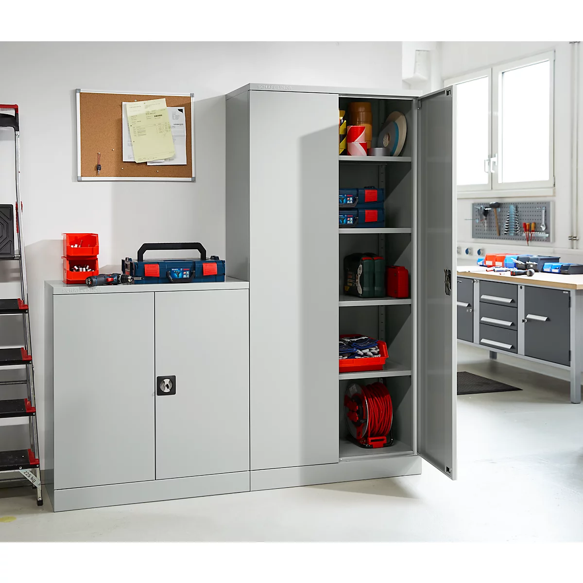 Schäfer Shop Select stalen kast, 2 OH, 2 in hoogte verstelbare legborden, draaicilinderslot, B 916 x D 422 x H 1000 mm, lichtgrijs RAL 7035/lichtgrijs RAL 7035