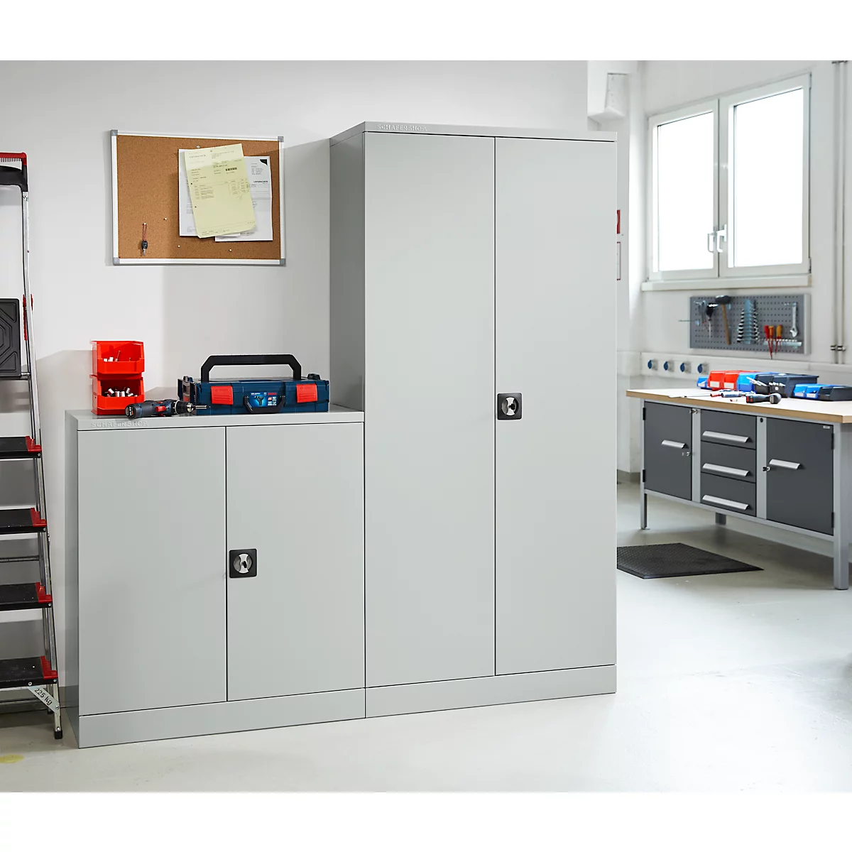 Schäfer Shop Select stalen kast, 2 OH, 2 in hoogte verstelbare legborden, draaicilinderslot, B 916 x D 422 x H 1000 mm, lichtgrijs RAL 7035/lichtgrijs RAL 7035