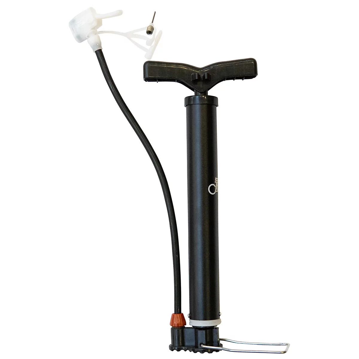 Schwarze Hand-Luftpumpe mit T-Griff, schwarzem Schlauch und verschiedenen Ventilaufsätzen.
