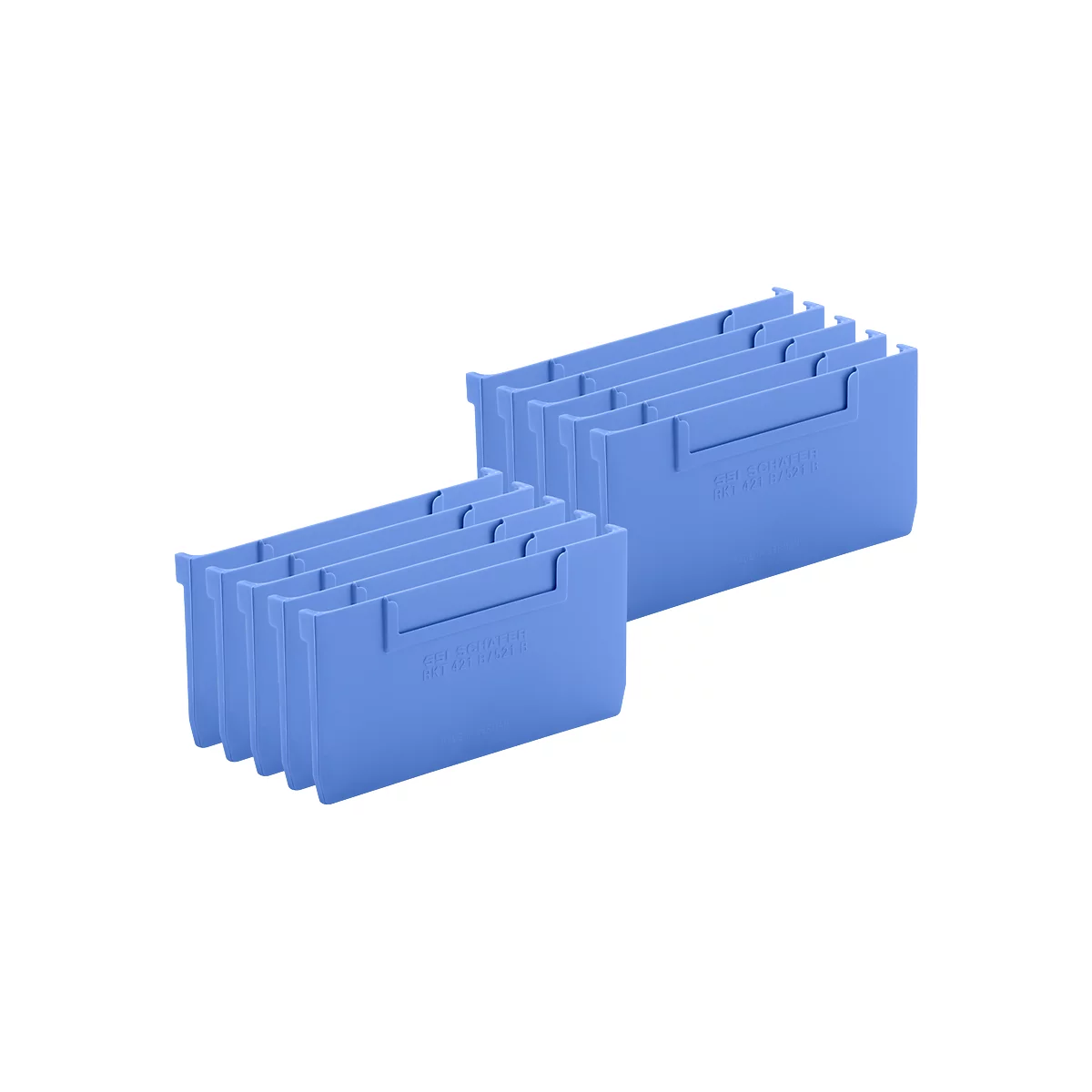 Lichtblauwe plastic dozen, gestapeld. Opschrift: "TOWERMAX".