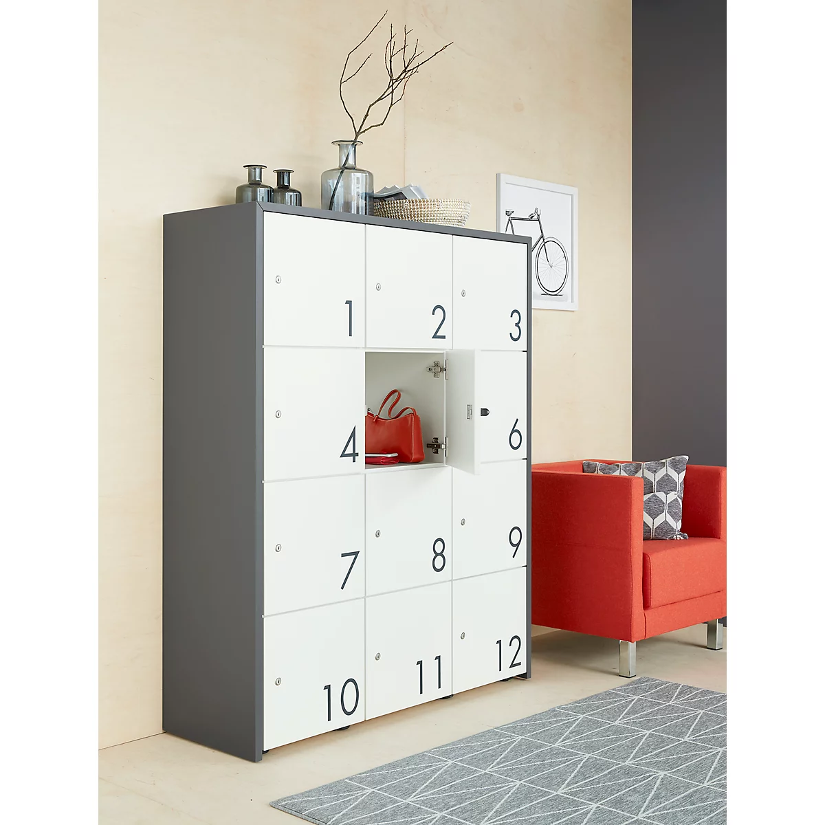 Schließfachschrank, B 1250 x T 430 x H 1548 mm, 12 abschließbare Fächer mit Zahlen, weiß/basaltgrau
