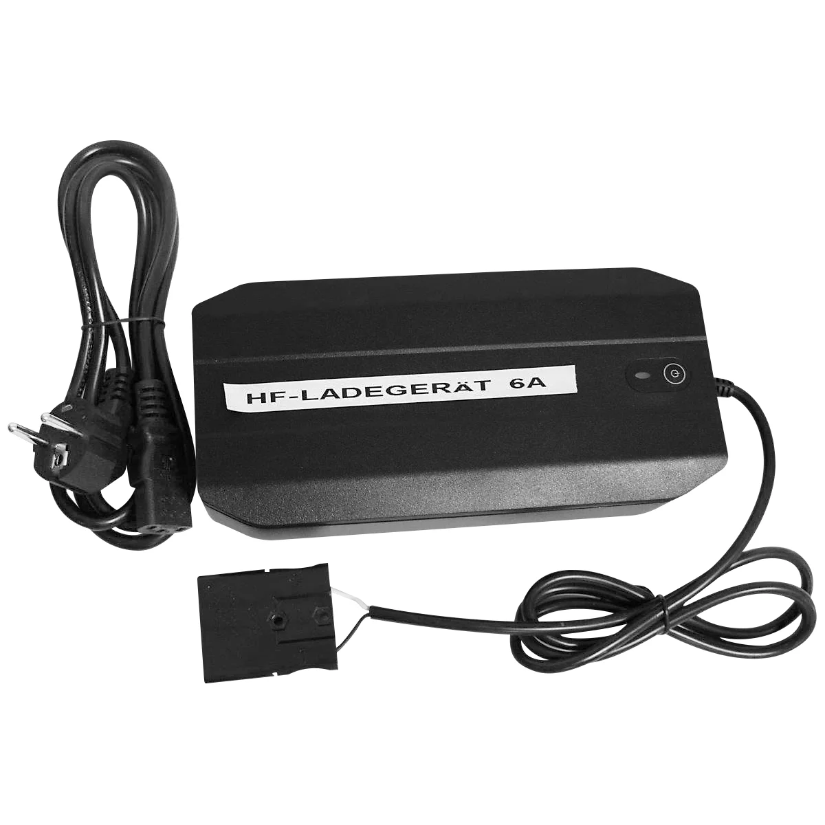 Schwarzes HF-Ladegerät mit Kabeln und Stecker. Aufschrift: HF-LADEGERÄT 6A.