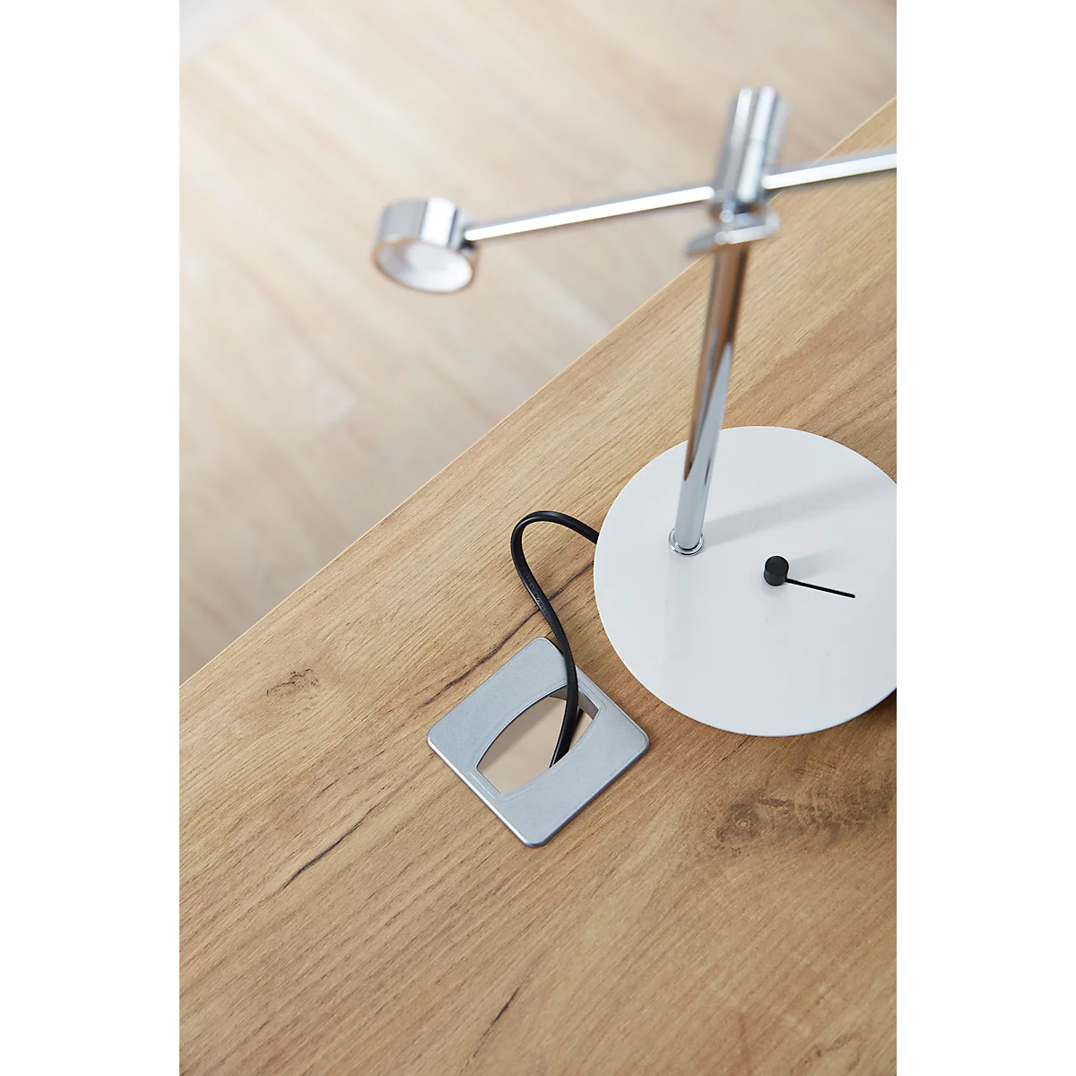 Schreibtisch LIONI - B 1580 x T 790 x H 750 mm - Navarra Eiche Nachbildung/weiß