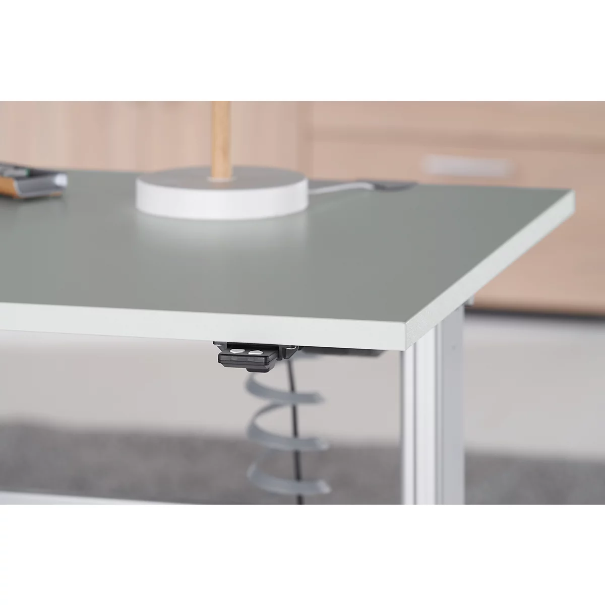 Schreibtisch Standard, elektrisch höhenverstellbar, Rechteck, C-Fuß, B 1600 x T 800 x H 725-1185 mm, Ahorn/anthrazit