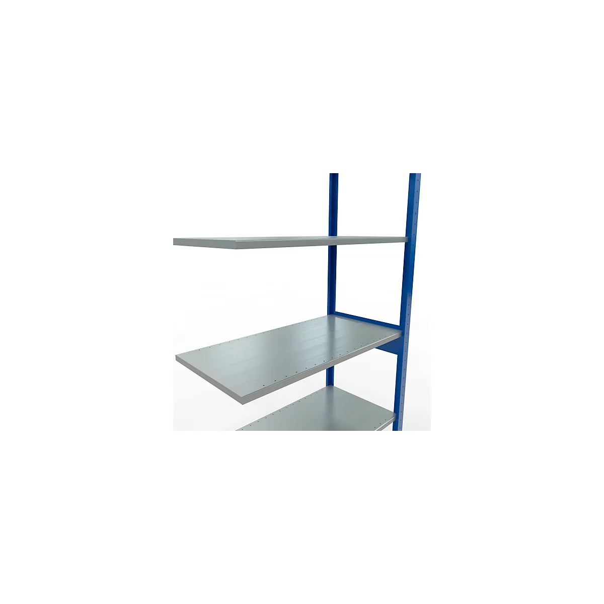 Stalen stellingkast met grijze planken en blauw frame tegen een witte achtergrond.