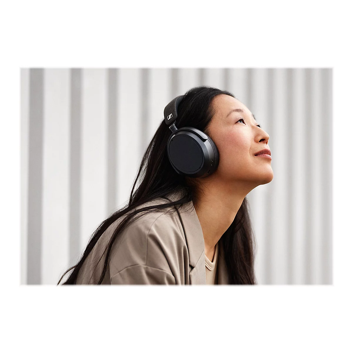 Sennheiser MOMENTUM 4 - Kopfhörer mit Mikrofon - ohrumschließend - Bluetooth - kabellos, kabelgebunden - aktive Rauschunterdrückung