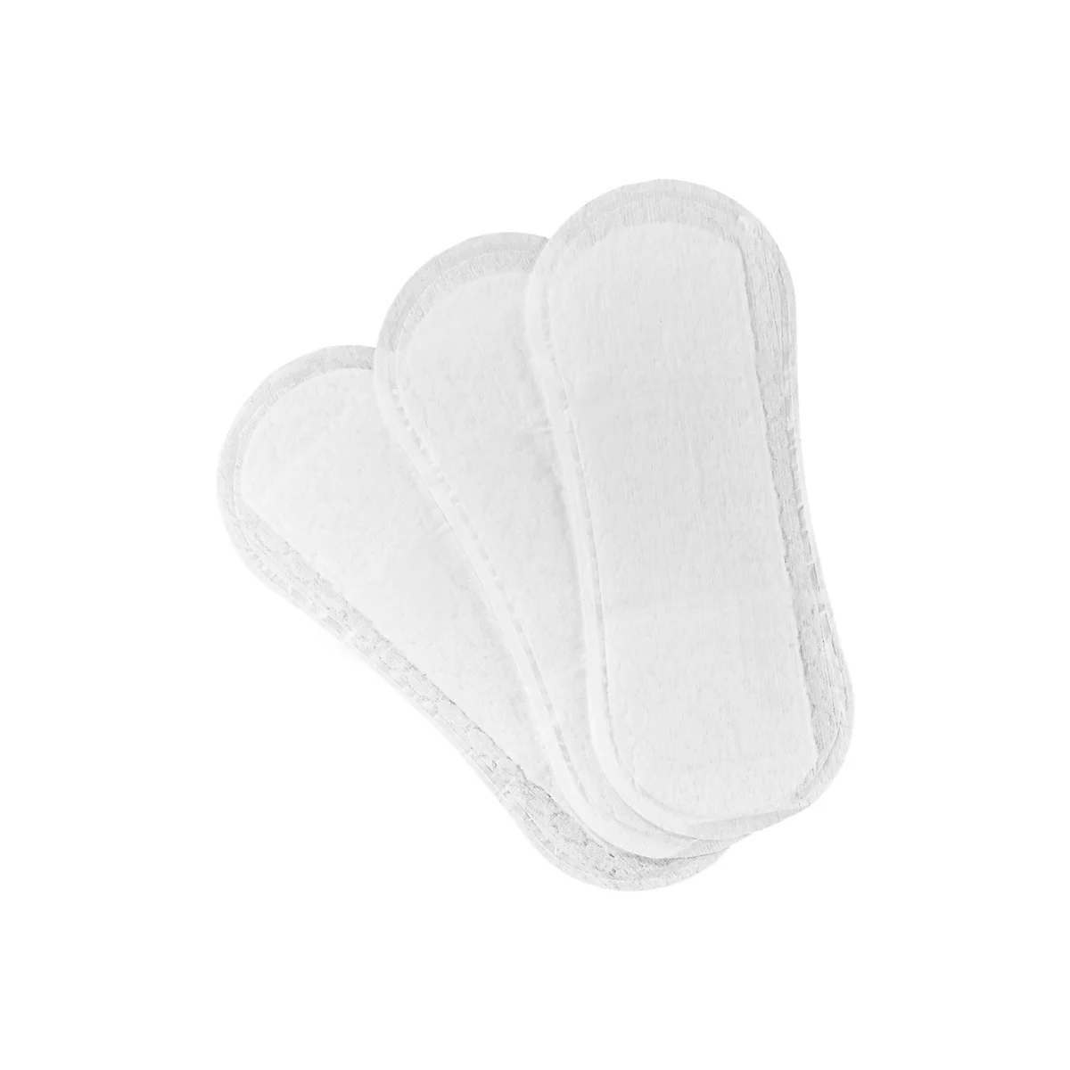 Trois serviettes hygiéniques blanches, disposées sur fond blanc.