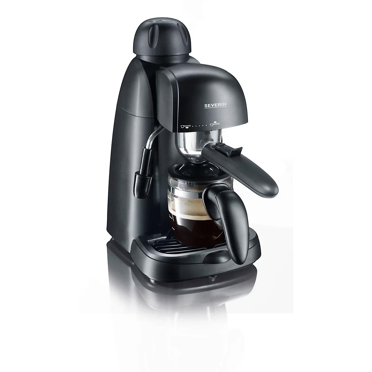 Schwarze Espressomaschine mit Glasbehälter. Ein Glas ist mit Espresso gefüllt.