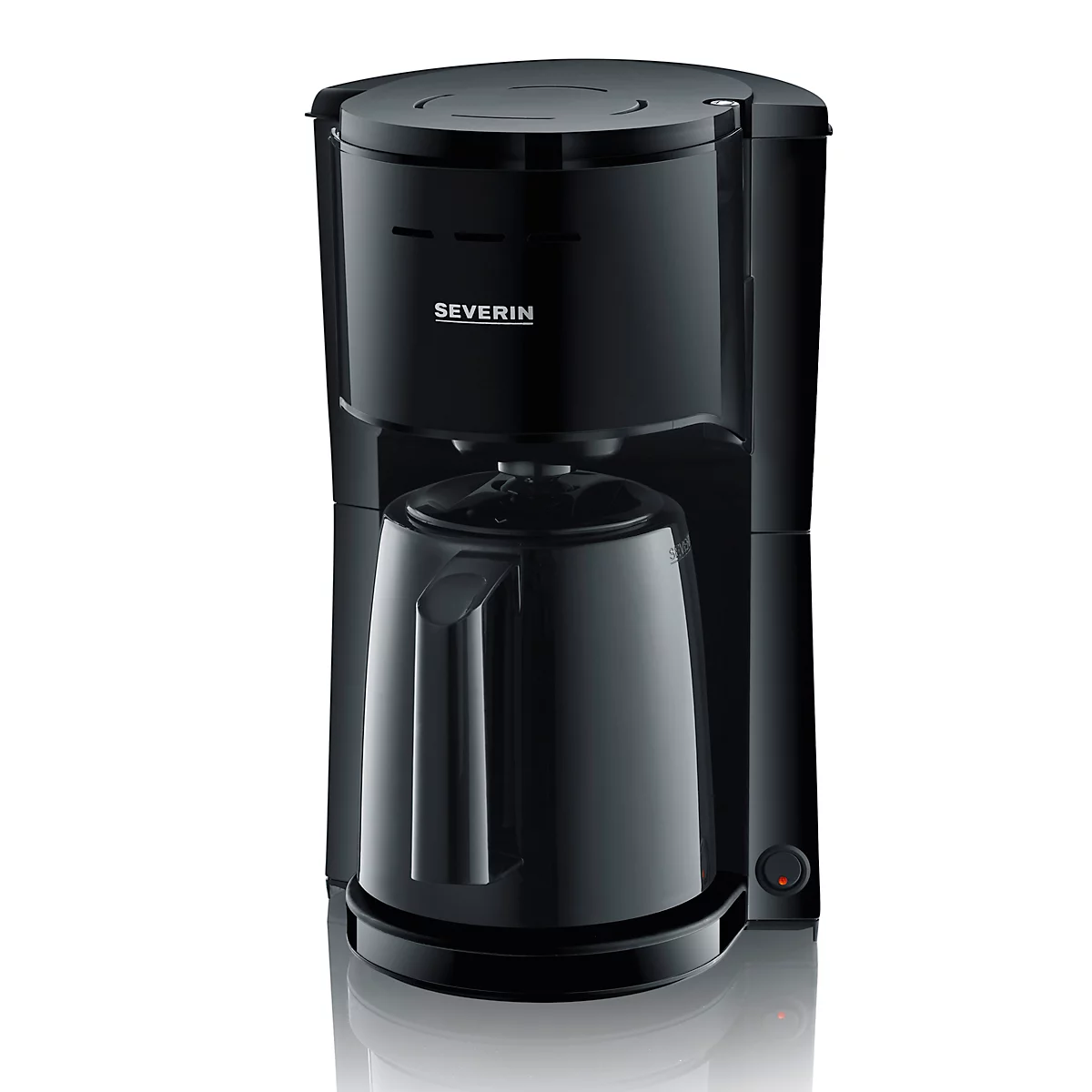 Schwarze Kaffeemaschine der Marke Severin. Das Design ist schlicht und elegant.