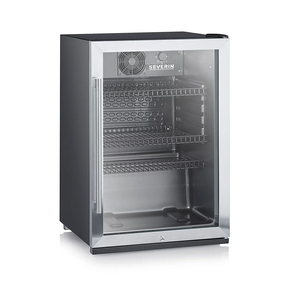 Kleiner Kühlschrank mit Glasfront und Logo 'SEVERIN'. Innenraum mit Regalen. Auf weißem Hintergrund.