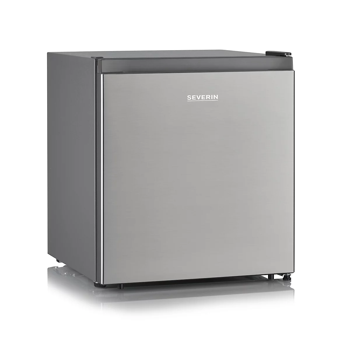 Kleiner silberner Kühlschrank mit der Aufschrift SEVERIN.