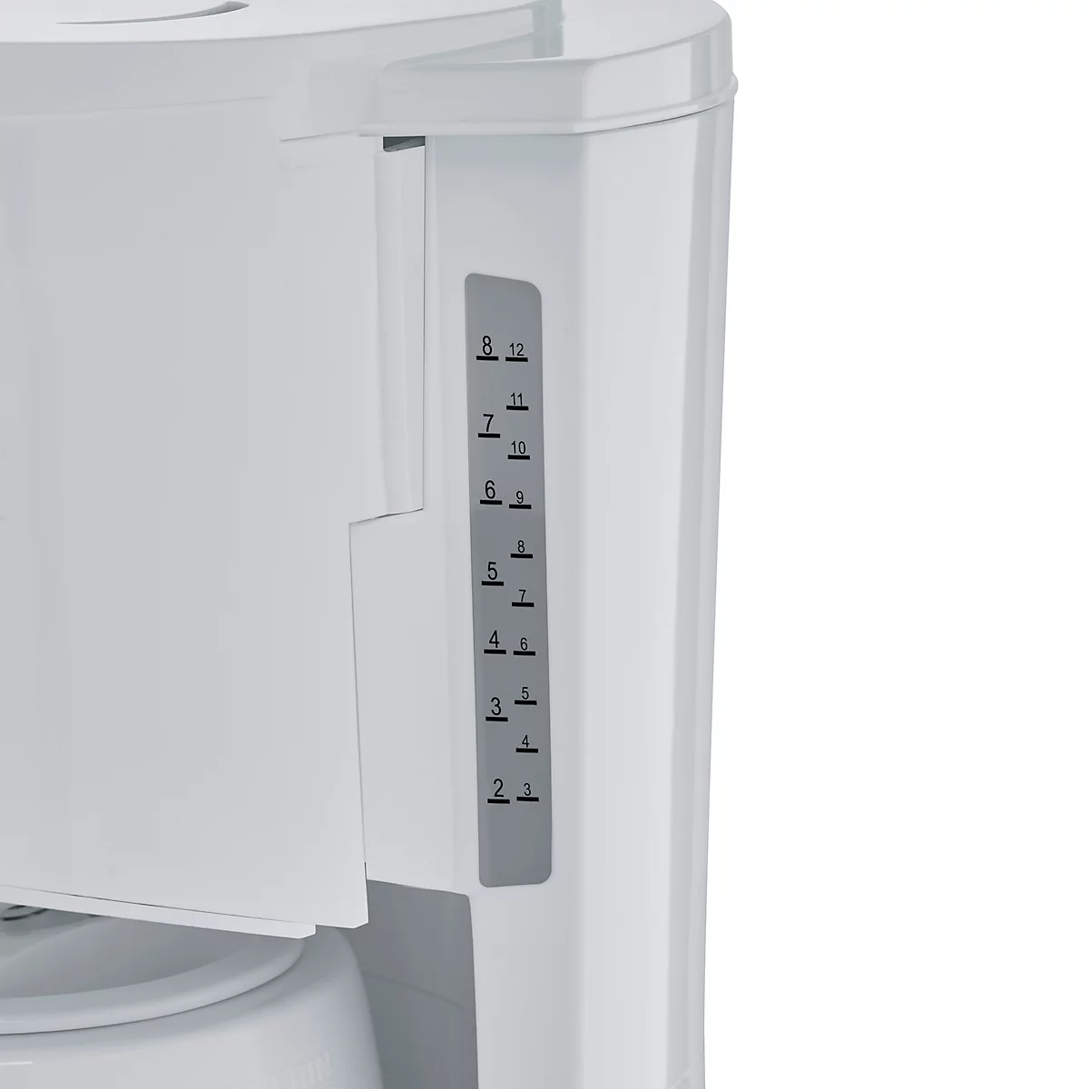 Gros plan sur une cafetière blanche, avec un indicateur de niveau d'eau. L'échelle va de 2 à 12.
