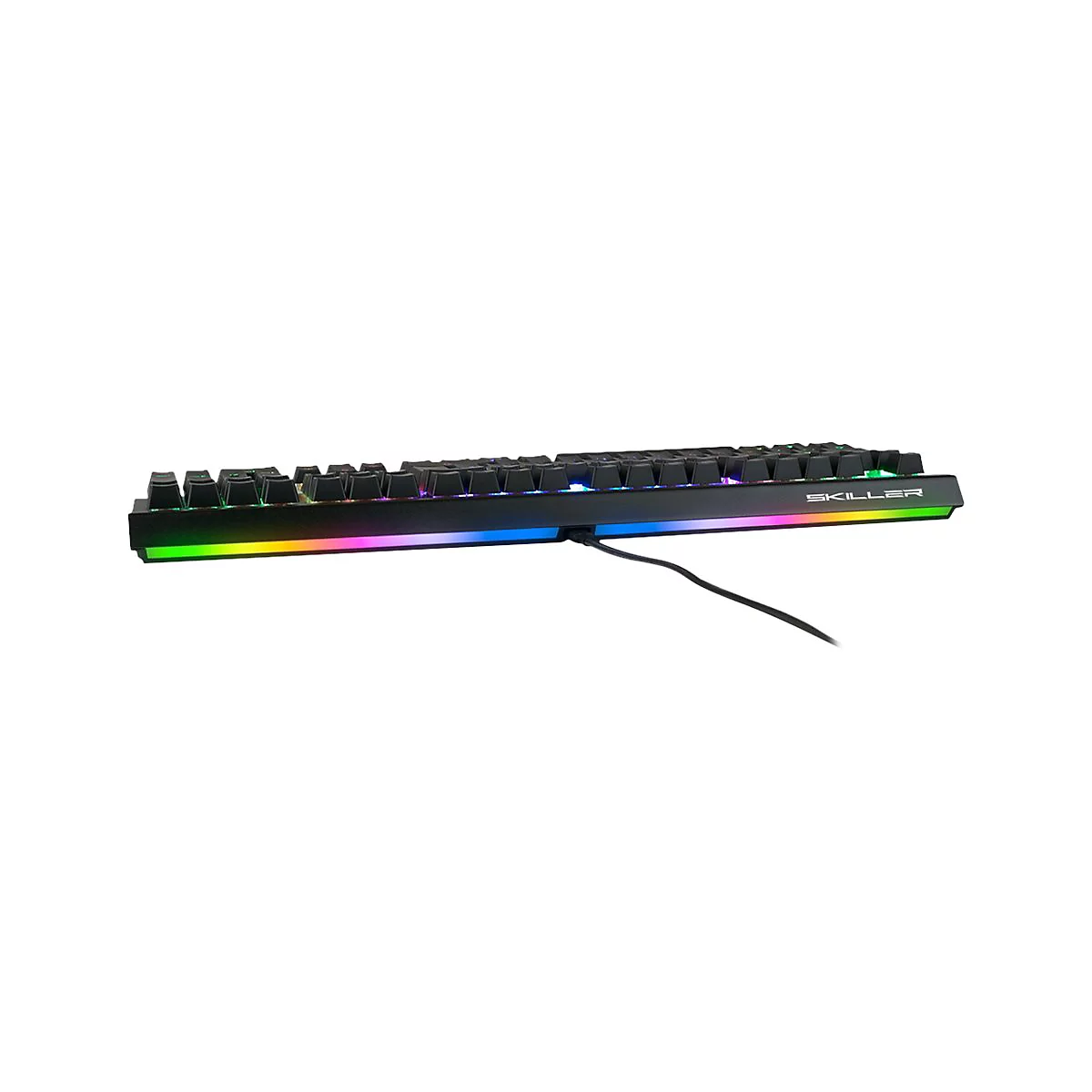 Schwarze Gaming-Tastatur mit mehrfarbiger Beleuchtung. Auf der rechten Seite ist der Schriftzug "SKILLER" zu sehen.