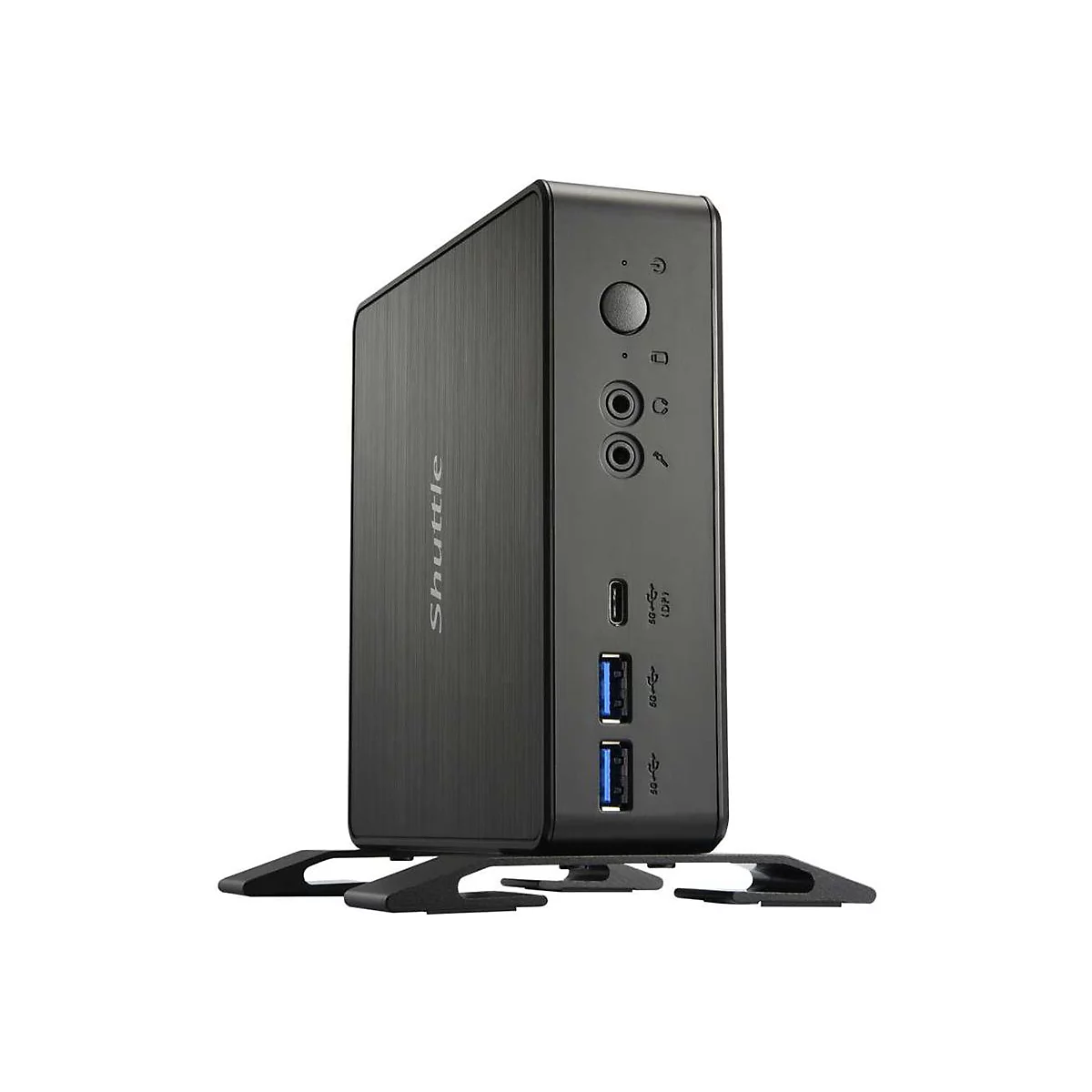 Schwarzer Mini-PC von Shuttle, vertikal auf einem Ständer. Vorderseite mit Anschlüssen, Logo und Einschaltknopf.