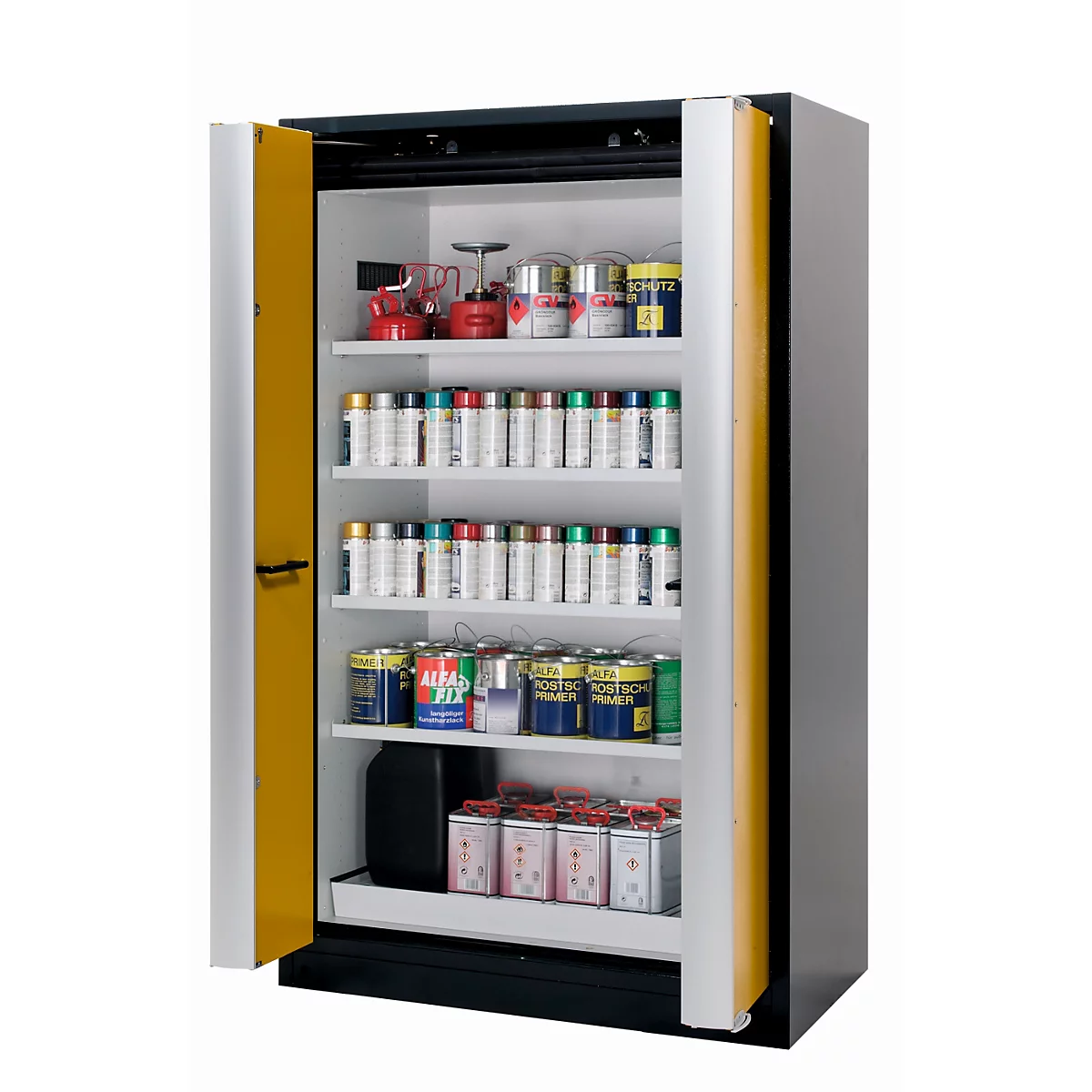 Offener, schwarzer Schrank mit gelben Türseiten, gefüllt mit Farben, Werkzeugen und Dosen.