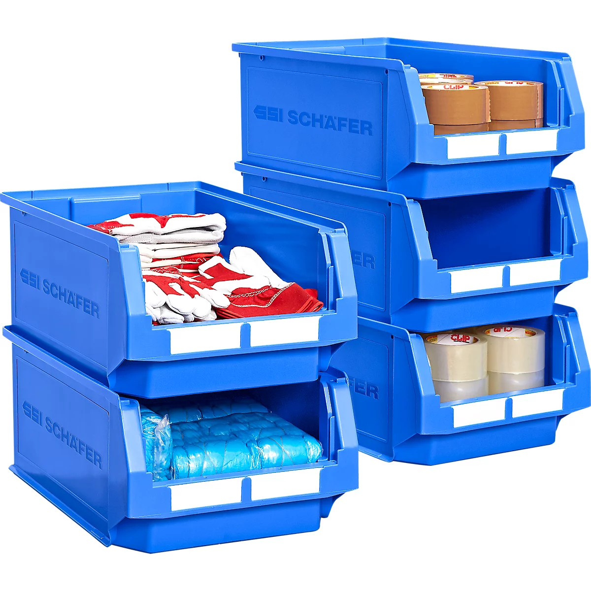 Blaue Lagerboxen, teilweise gefüllt mit Gegenständen wie Handschuhen, Papierrollen und Klebeband. Aufschrift "SCHÄFER".
