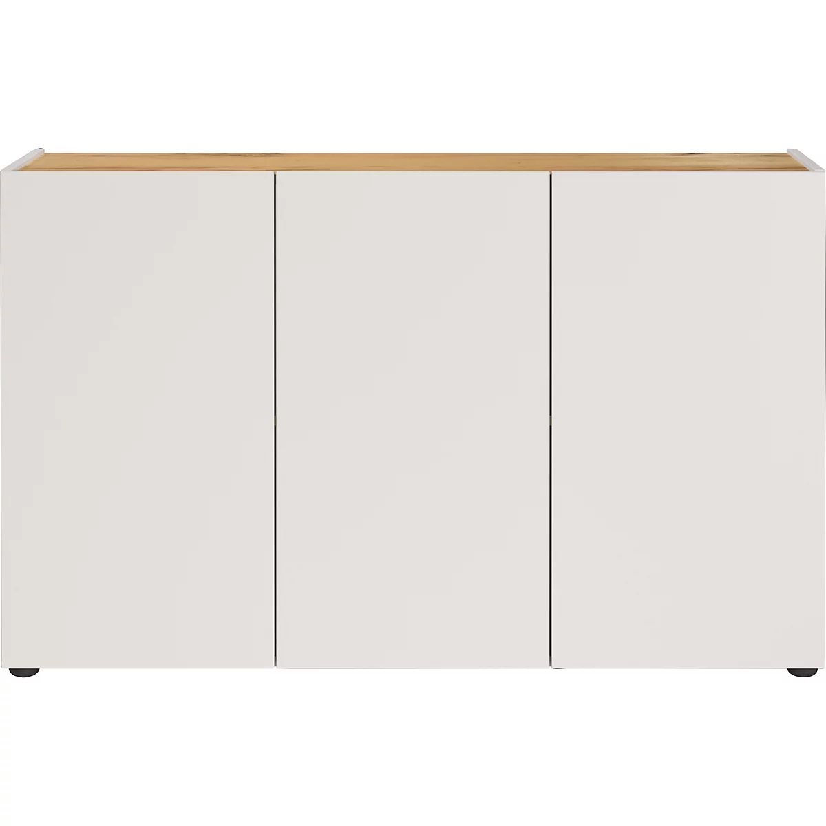 Buffet blanc avec trois portes et un plateau en bois.