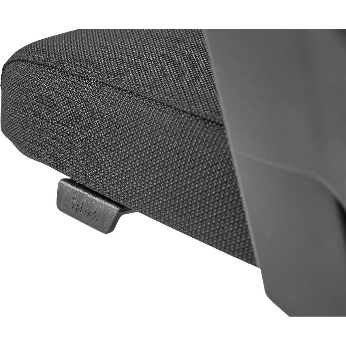 Gros plan d'un siège noir avec une surface textile et une partie en plastique noir.