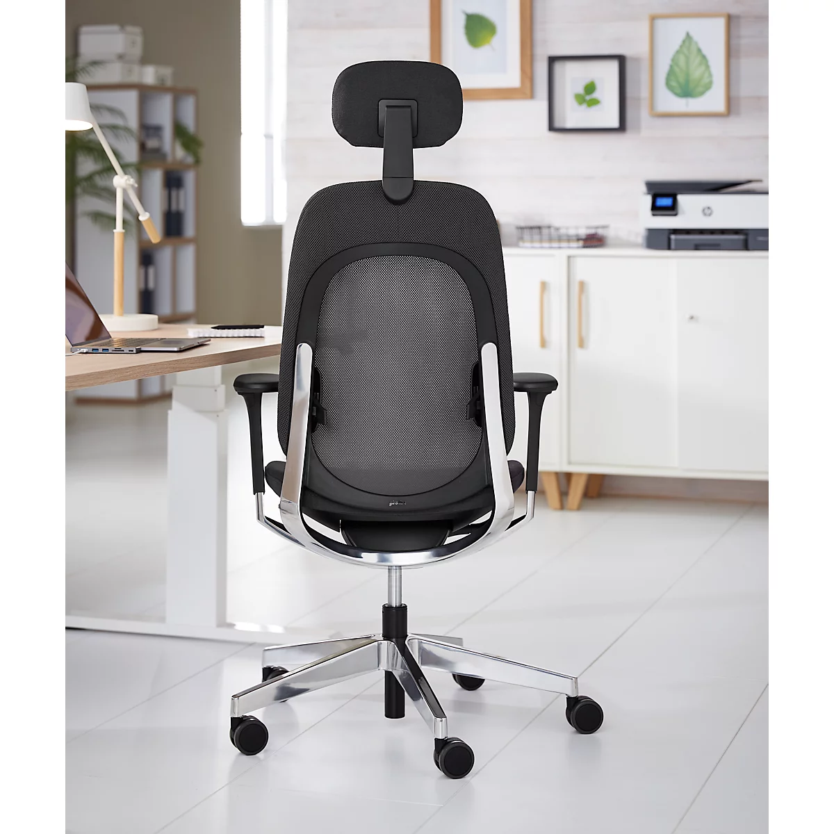 Siège de bureau Giroflex 40, avec accoudoirs, mécanisme synchrone, siège multicouche, appui-lordose &amp; appui-tête, noir/argenté