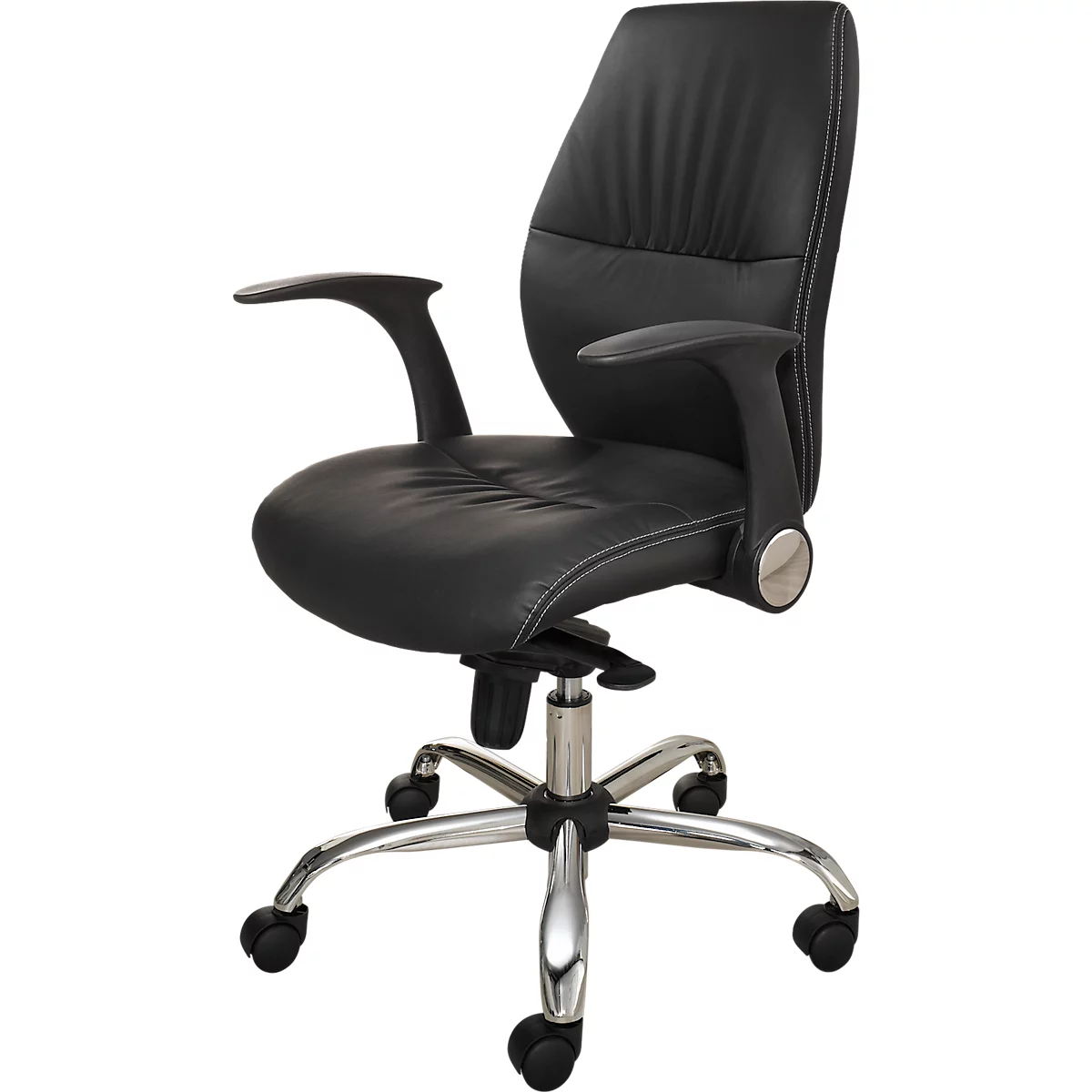 Chaise de bureau noire avec accoudoirs sur roulettes, cadre argenté.