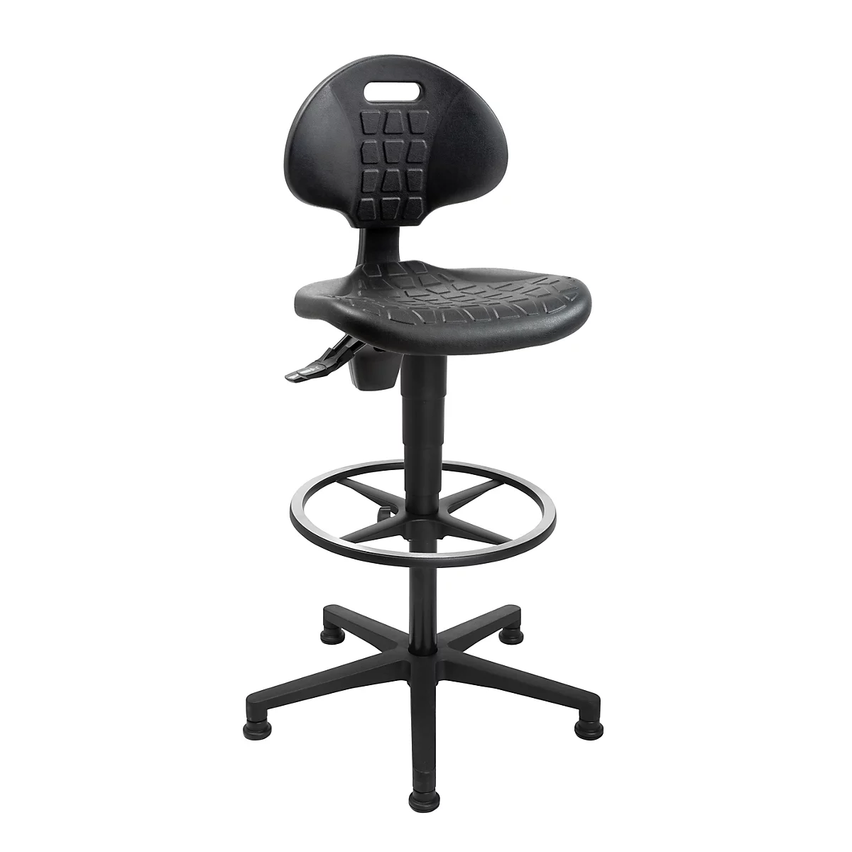 Tabouret de travail noir avec roulettes, repose-pieds et assise texturée sur fond blanc.