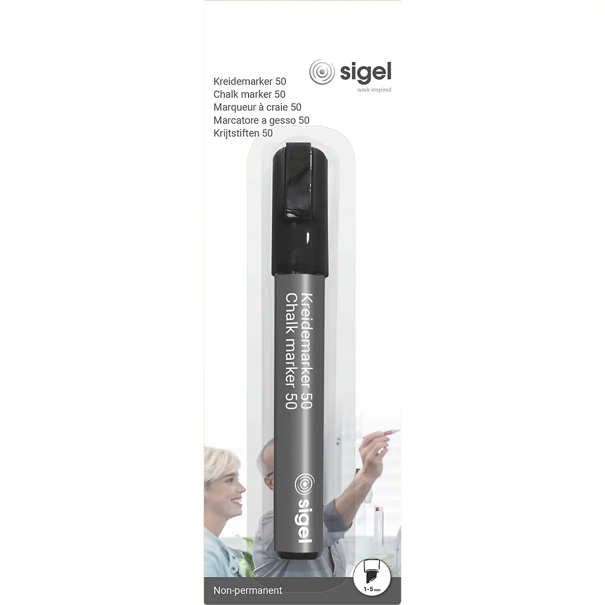 Zwarte krijtmarker op witte achtergrond met mensen op de achtergrond. Opschrift: Chalk Marker 50, Sigel.