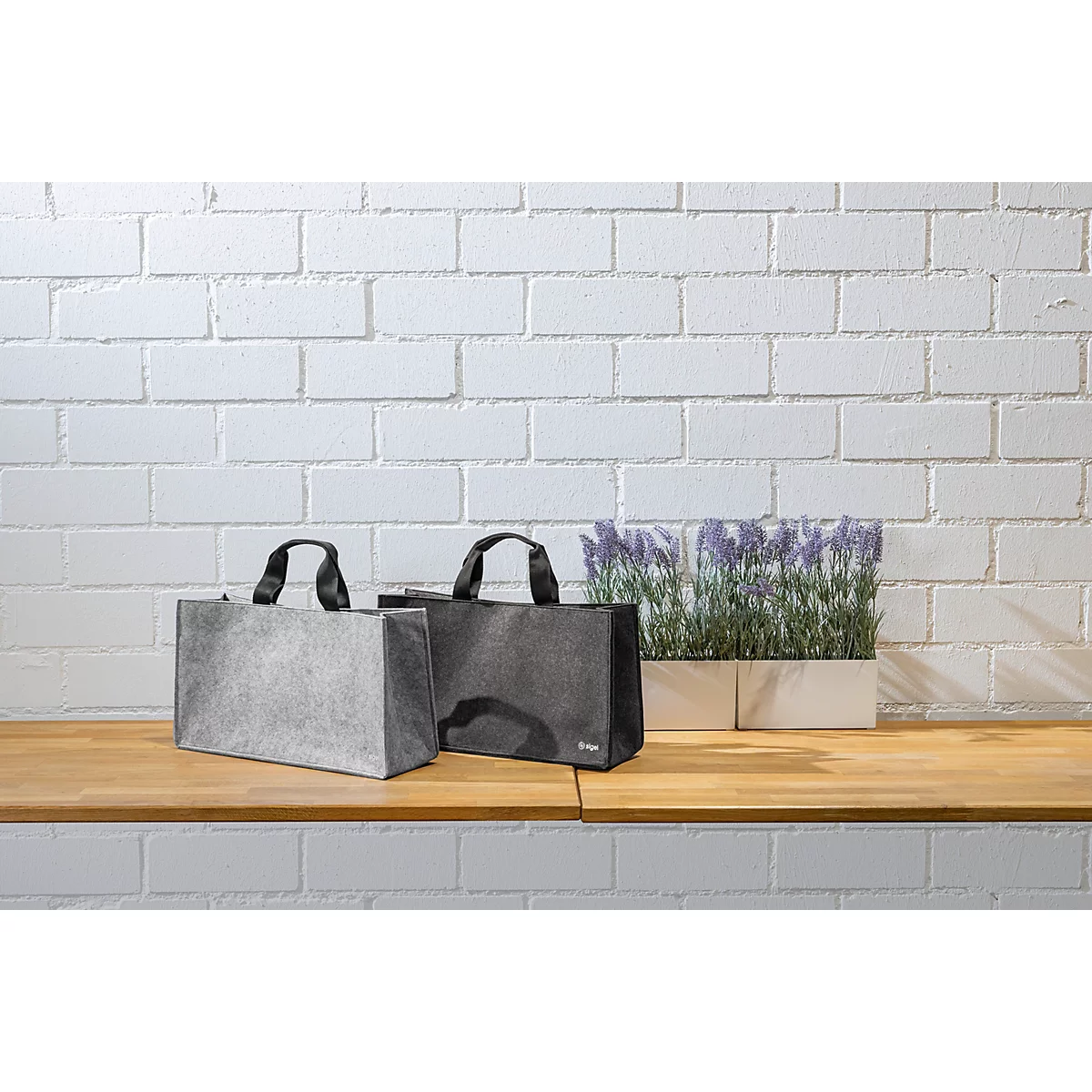Sigel sacoche pour ordinateur portable Desk Sharing Bag Basic L, pour 1 ordinateur portable jusqu'à 17,3″, feutre synthétique, gris clair