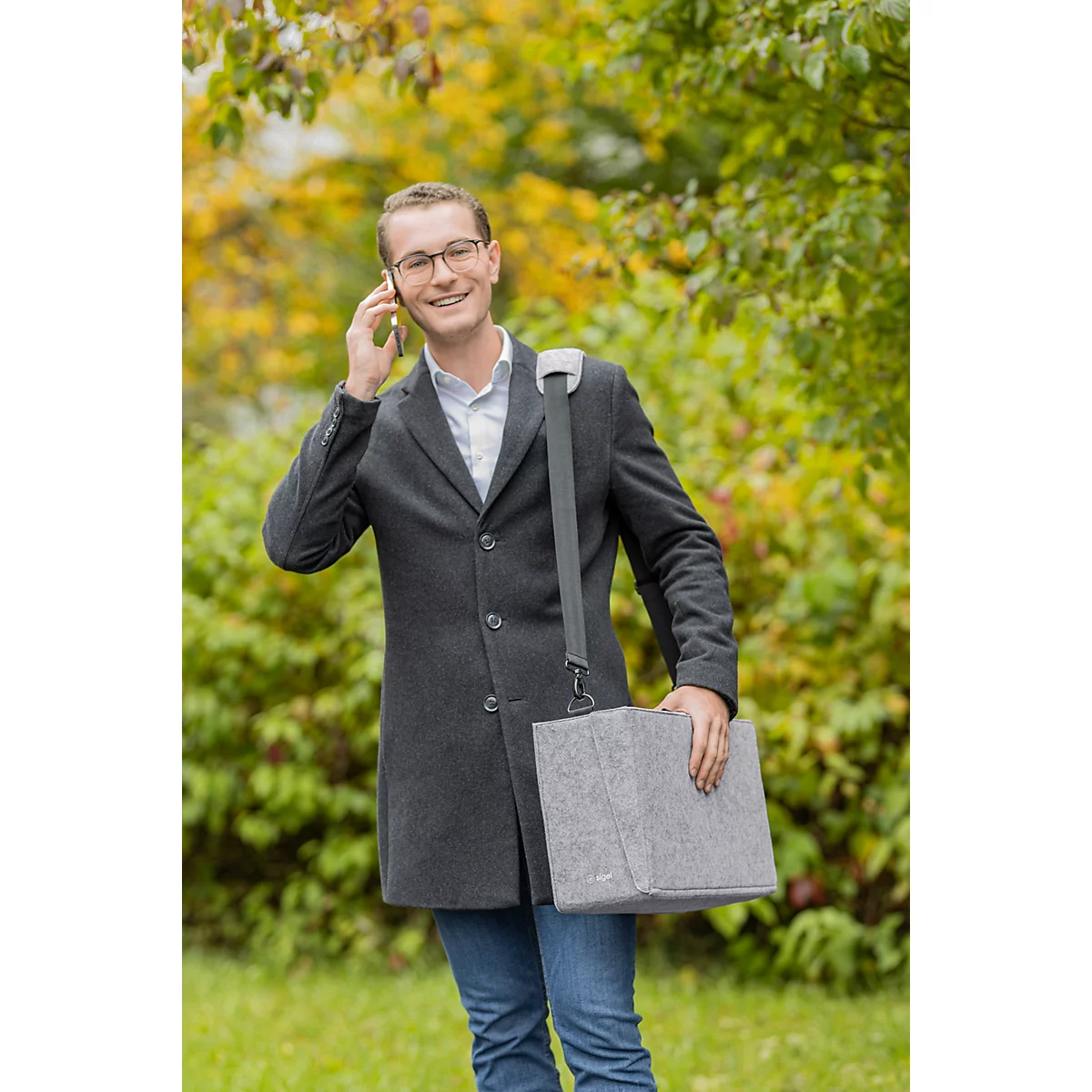 Sigel sacoche pour ordinateur portable Desk Sharing Bag Workspace M/L, pour 1 ordinateur portable jusqu'à 16″, feutre synthétique, gris clair