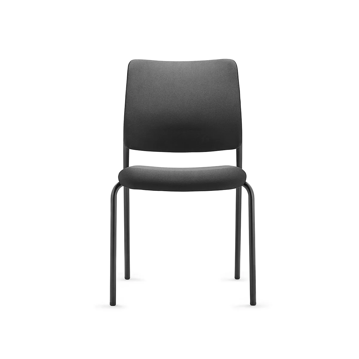 Una silla negra, vista frontal, sobre un fondo blanco. El asiento y el respaldo están tapizados.