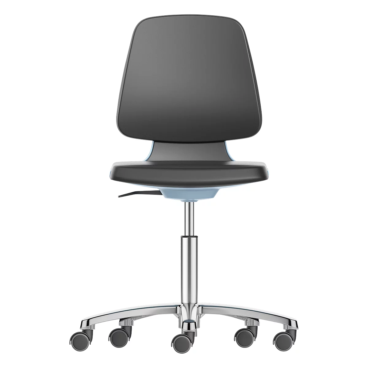 Silla de escritorio: Asiento y respaldo negros, soporte azul claro, marco cromado con ruedas.