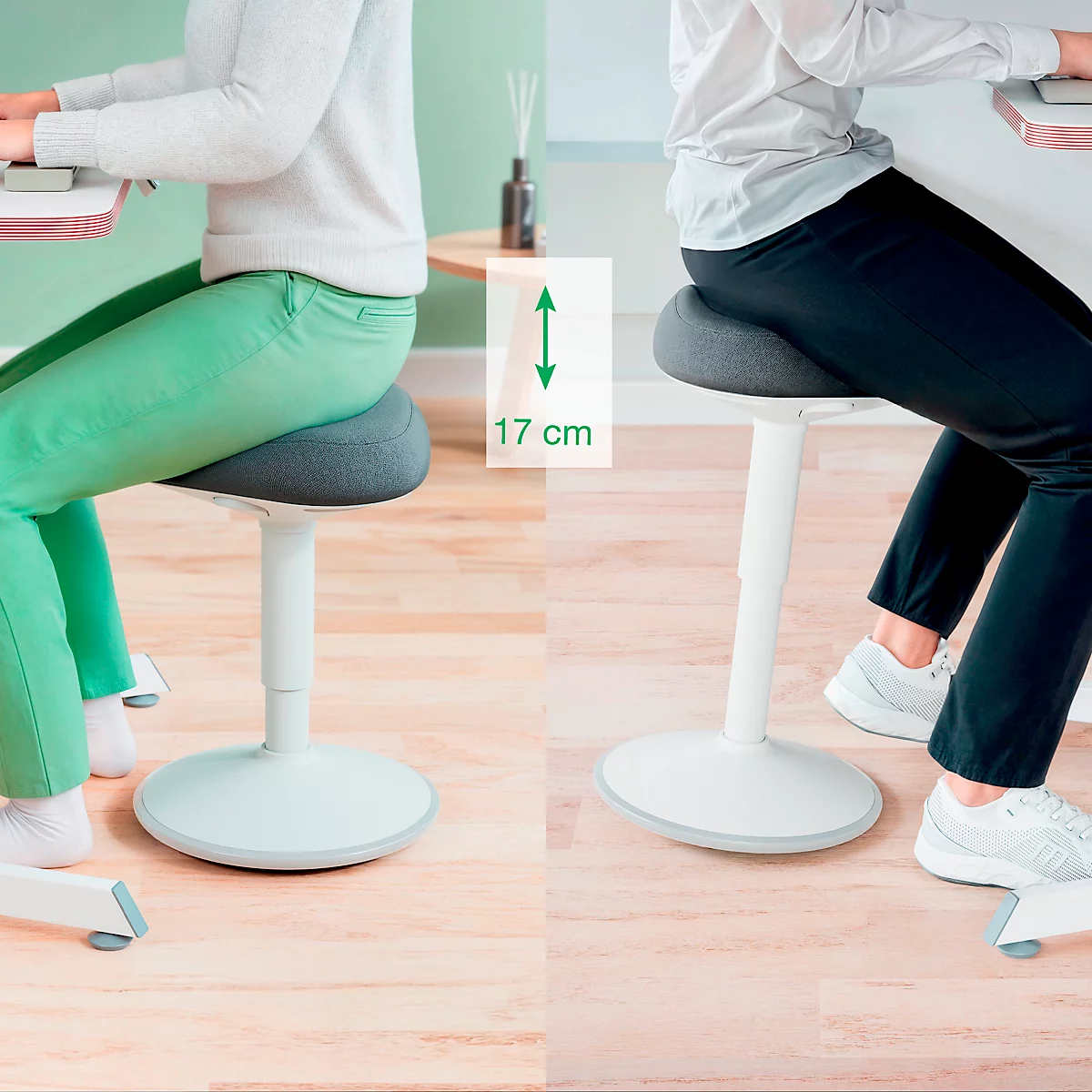 Sitzhocker Leitz Ergo Active, ergonomisch, höhenverstellbar, dreieckiger Komfortsitz, Schaumpolsterung, Tragegriff, bis 100 kg, hellgrau
