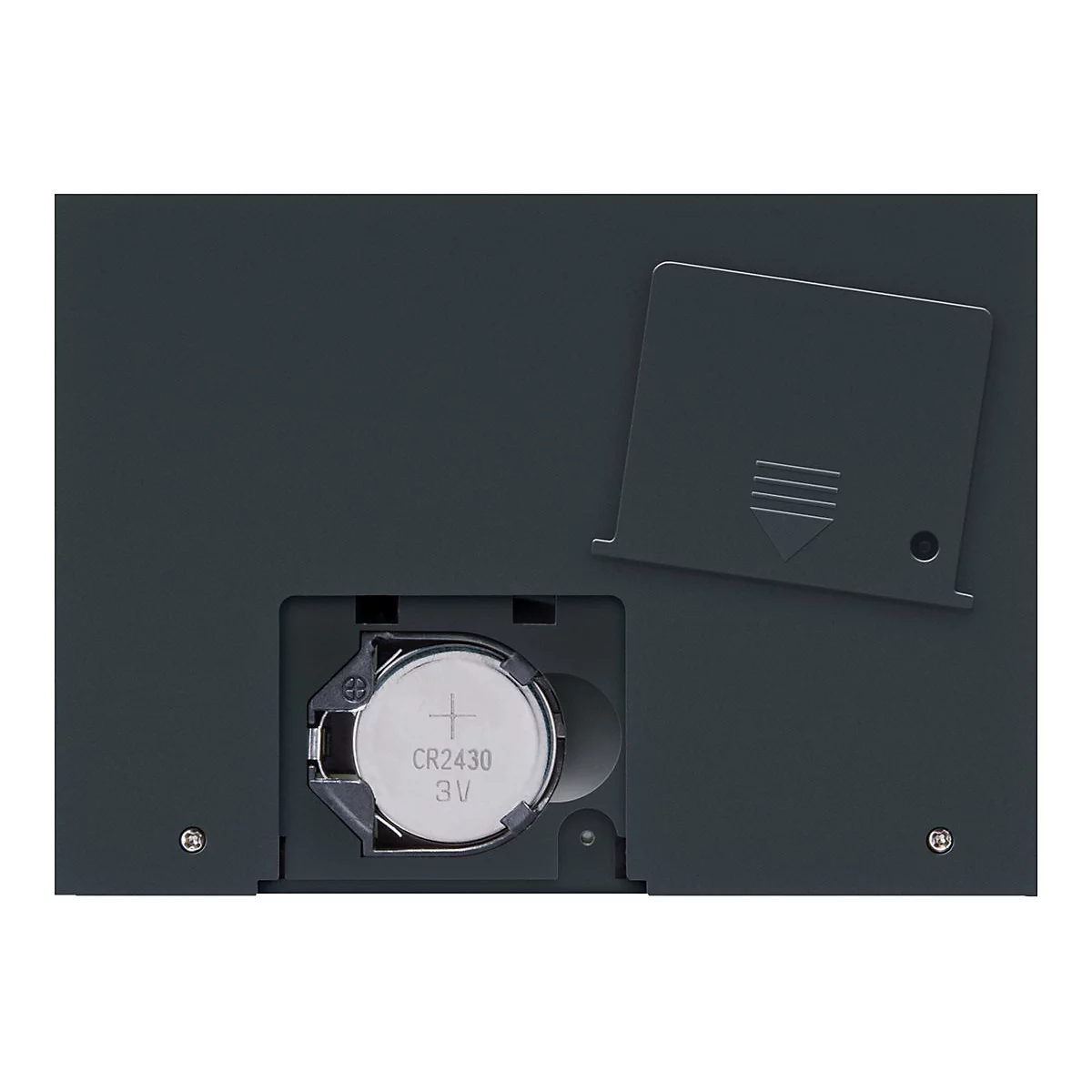 Rückseite eines grauen Geräts mit geöffnetem Batteriefach und eingesetzter CR2430 3V Knopfzelle.
