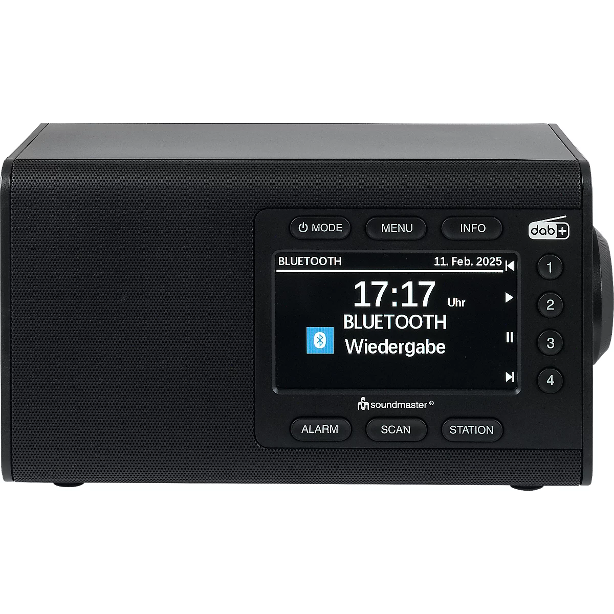 Radio DAB+ noir avec écran. Heure : 17:17, lecture Bluetooth. Logo Soundmaster.