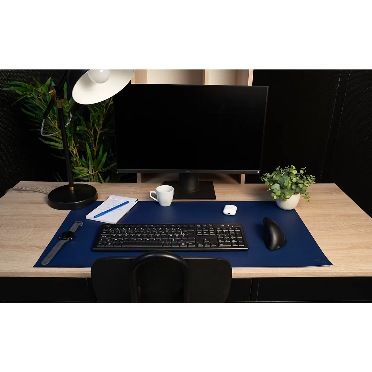 Contour de caméra grise sur fond blanc.