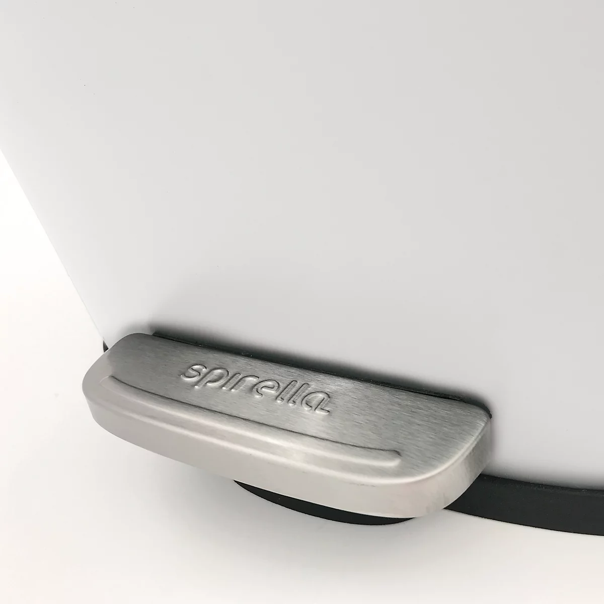SPIRELLA Poubelle à pédale AKIRA, 50 litres, mécanisme à pédale, L 297 x L 427 x H 643 mm, blanc