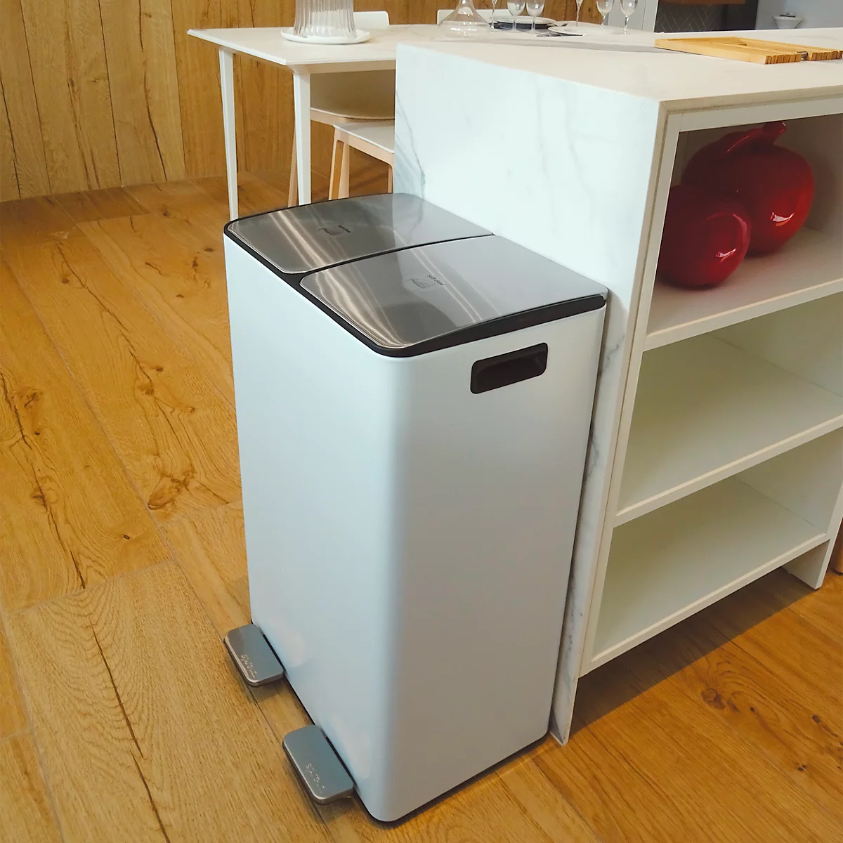 SPIRELLA Treteimer ALIYA, 2 x 30 Liter, Tretmechanismus, L 450 x B 300 x H 710 mm, matt/weiss