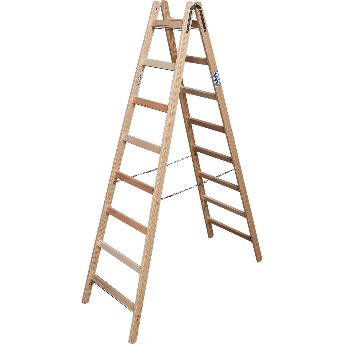 Holzleiter, offen stehend, gegen weißem Hintergrund. Mit Sprossen und Kette zur Sicherung.