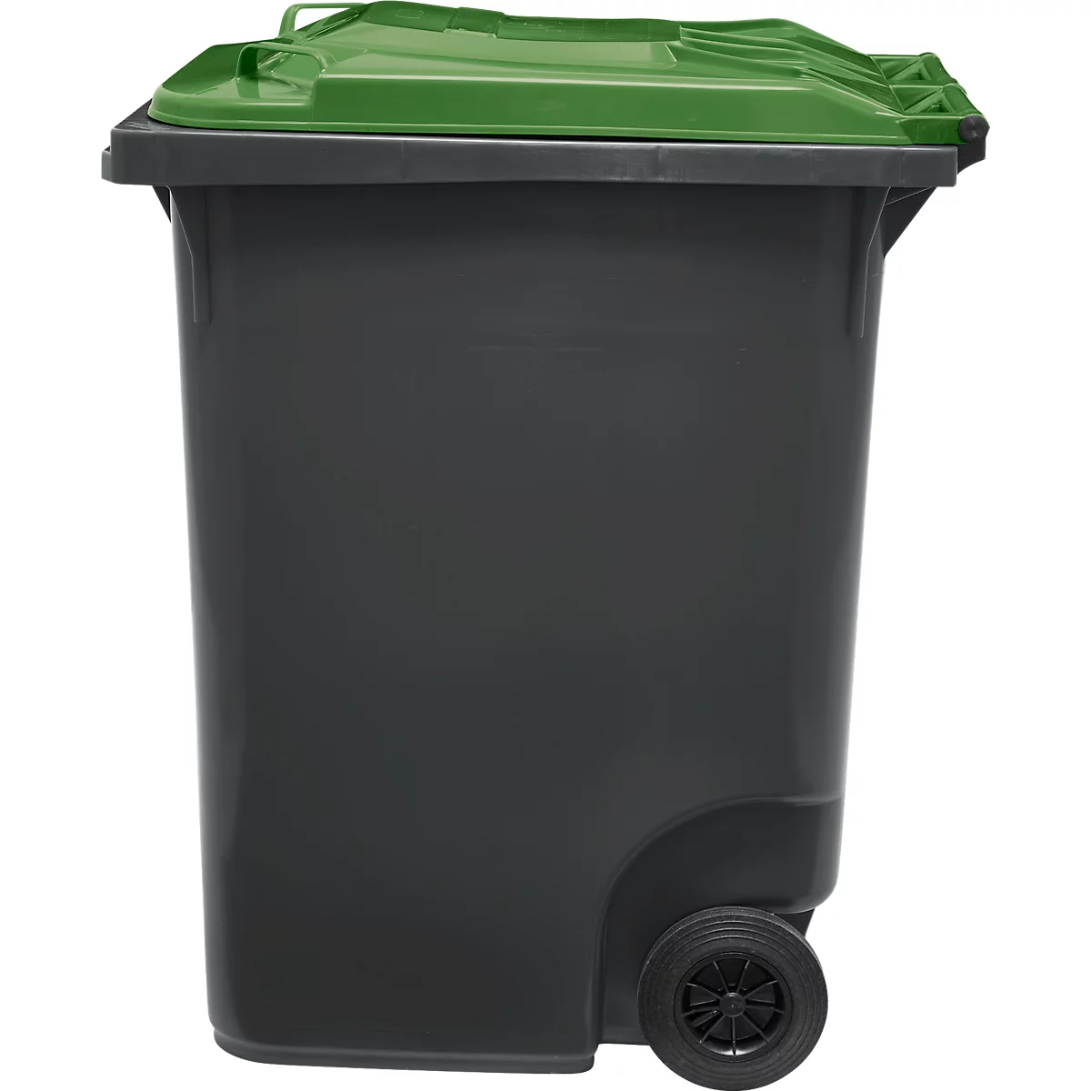 Poubelle grise avec couvercle vert. Une roue est attachée sur le côté.