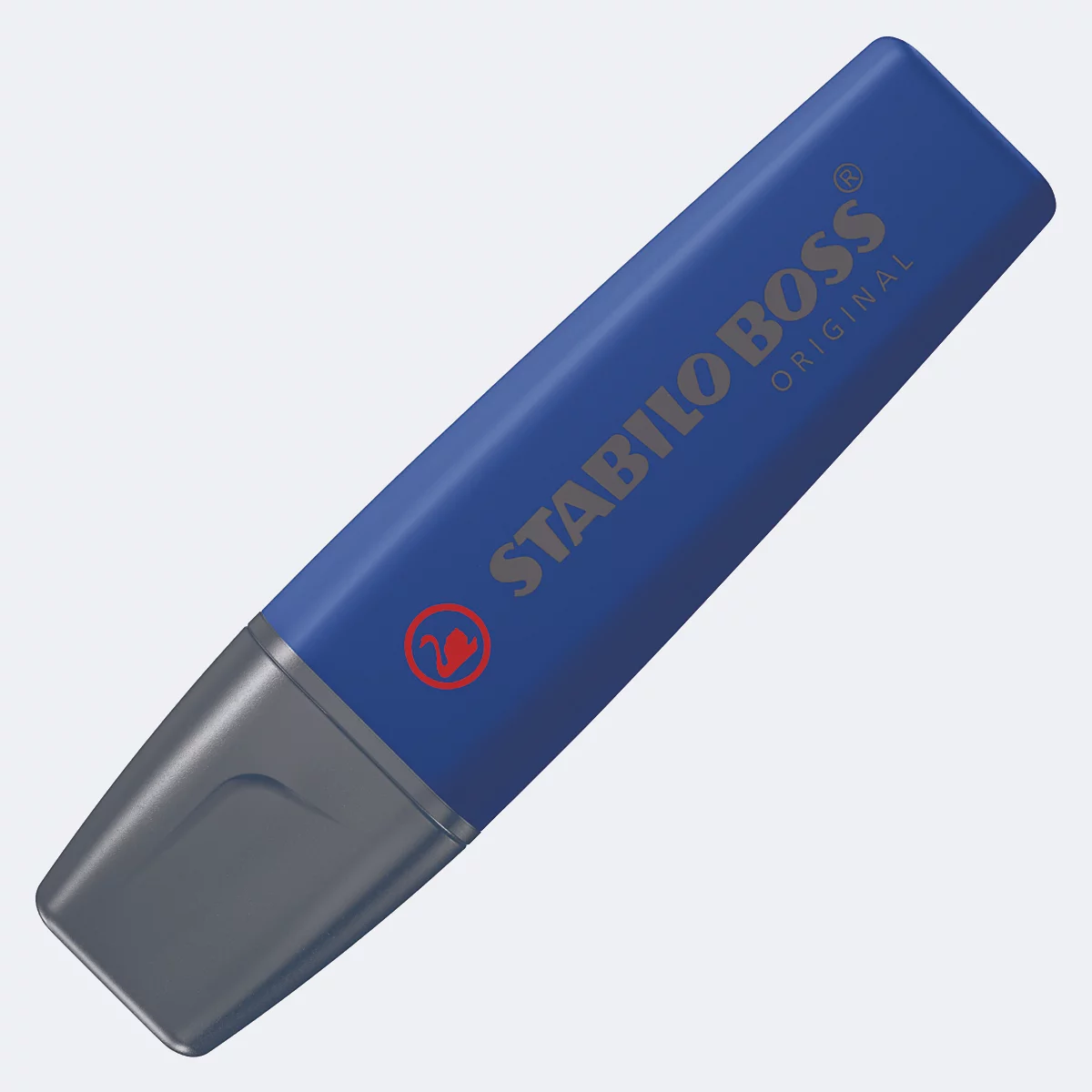 Blauer Textmarker „Stabilo Boss“. Schriftzug und Logo deutlich sichtbar. Graue Spitze. Hintergrund weiß.