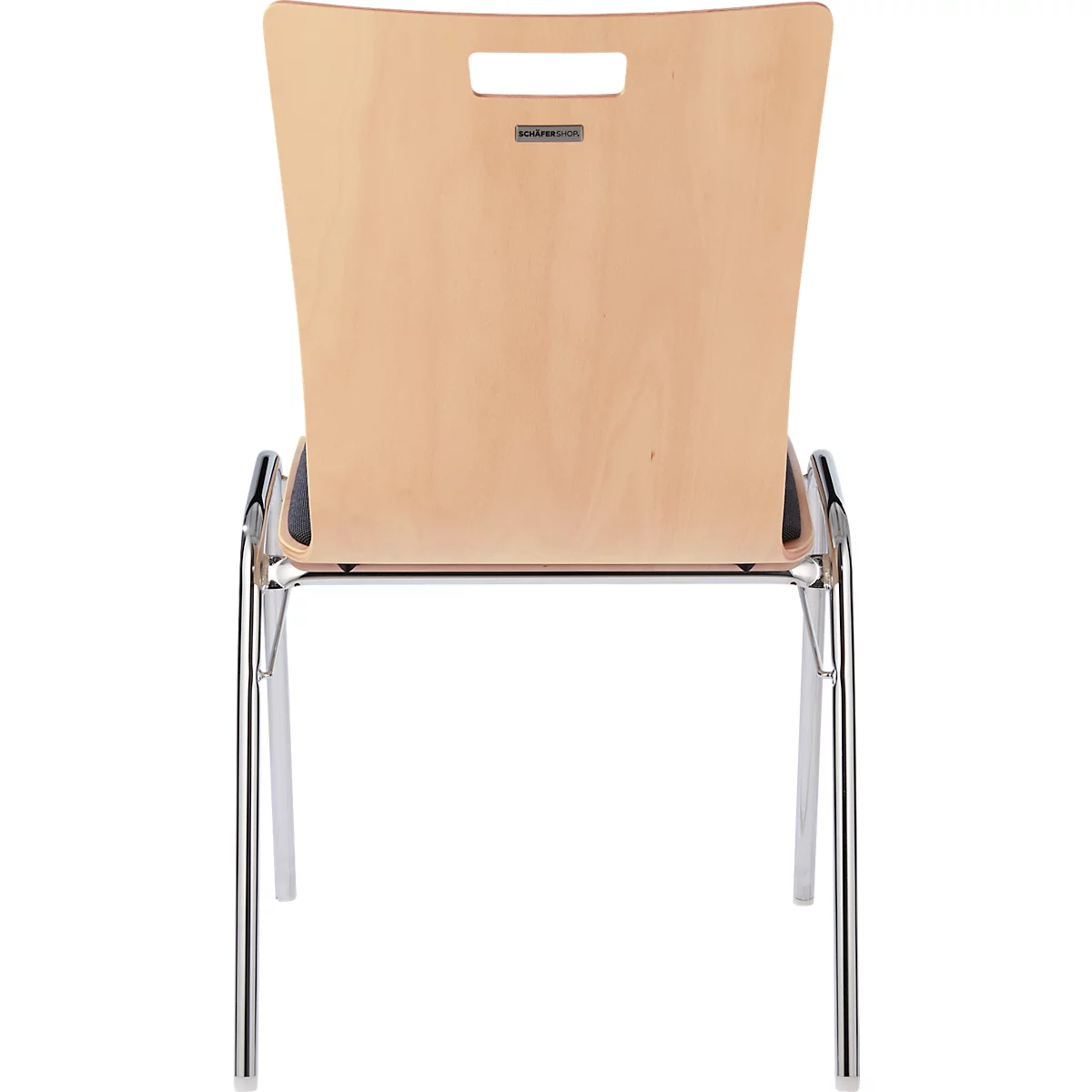Houten stoel met metalen poten. De rugleuning heeft een uitsparing, het hout is licht.