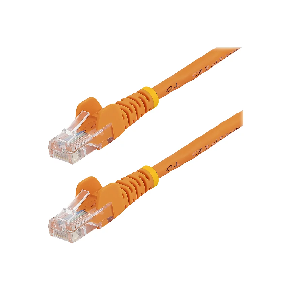 Zwei orangefarbene Ethernet-Kabel auf weißem Hintergrund. Stecker mit transparenten Anschlüssen.